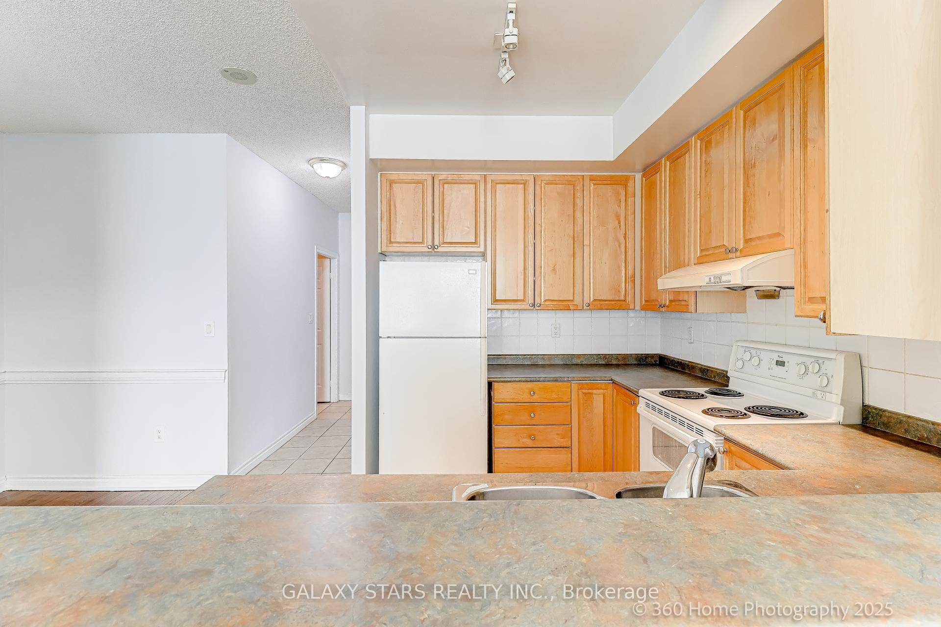 Photo 5 of Unit LL70, 123 Omini Drive, Scarborough, Bendale — HOMEH