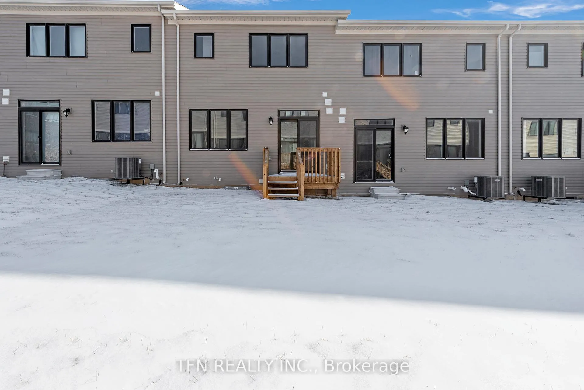 Photo 18 of 31 Lonsdale Road, Haldimand — HOMEH