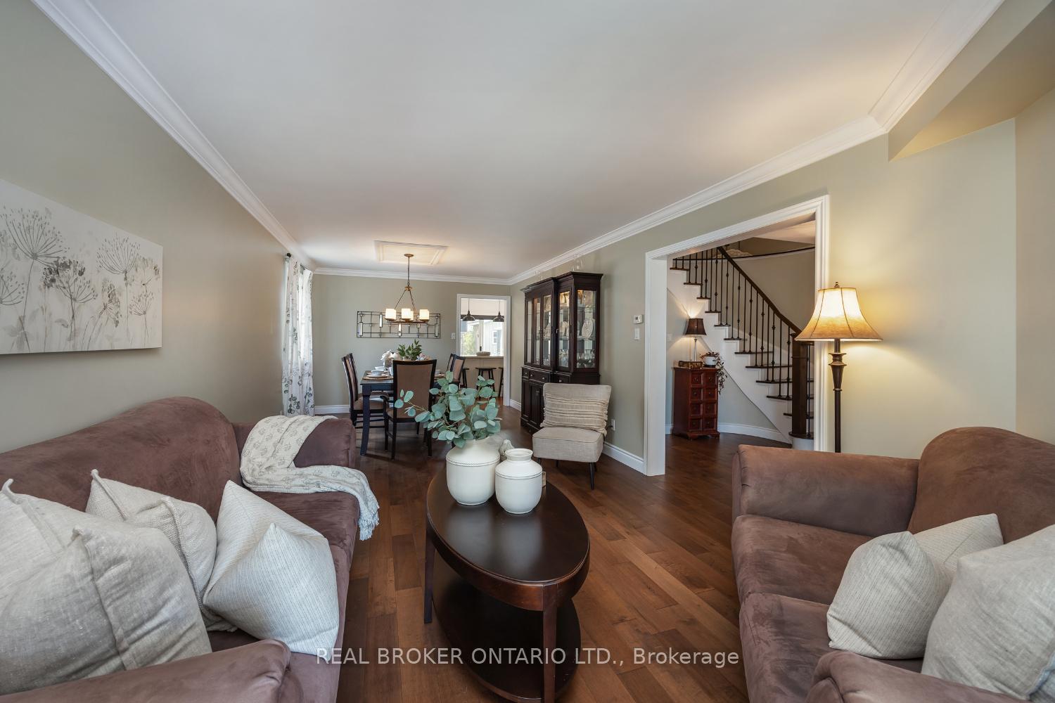 Photo 12 of 38 Apple Blossom Boulevard, Clarington, Bowmanville — HOMEH