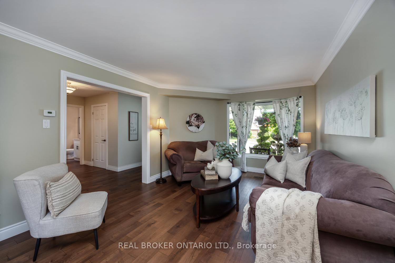 Photo 13 of 38 Apple Blossom Boulevard, Clarington, Bowmanville — HOMEH