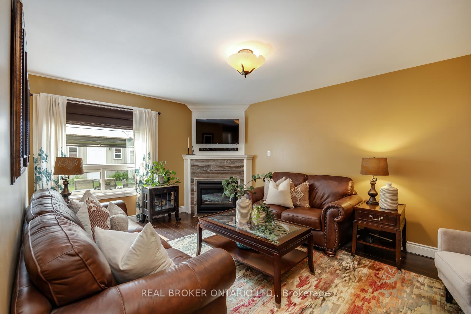 Photo 18 of 38 Apple Blossom Boulevard, Clarington, Bowmanville — HOMEH