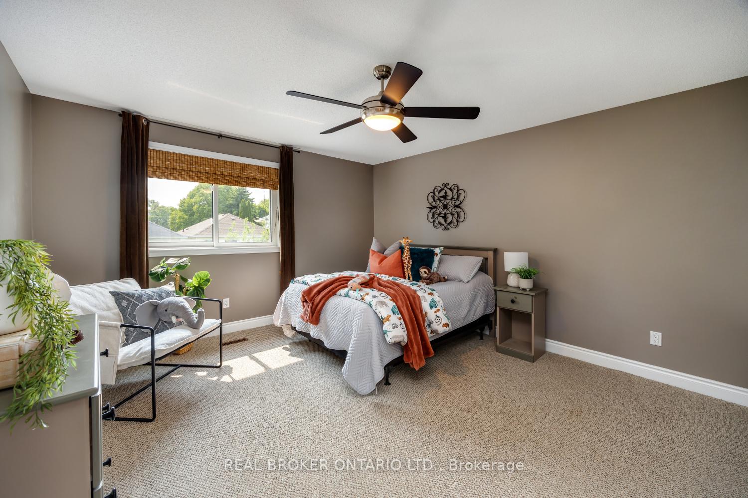 Photo 26 of 38 Apple Blossom Boulevard, Clarington, Bowmanville — HOMEH