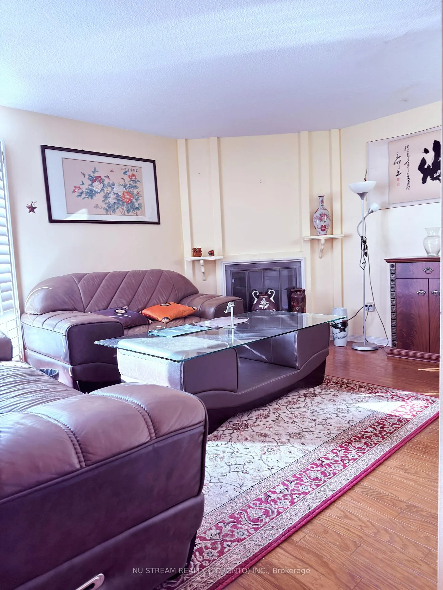 Photo 2 of 39 - 653 Village Parkway, Markham, Unionville — HOMEH