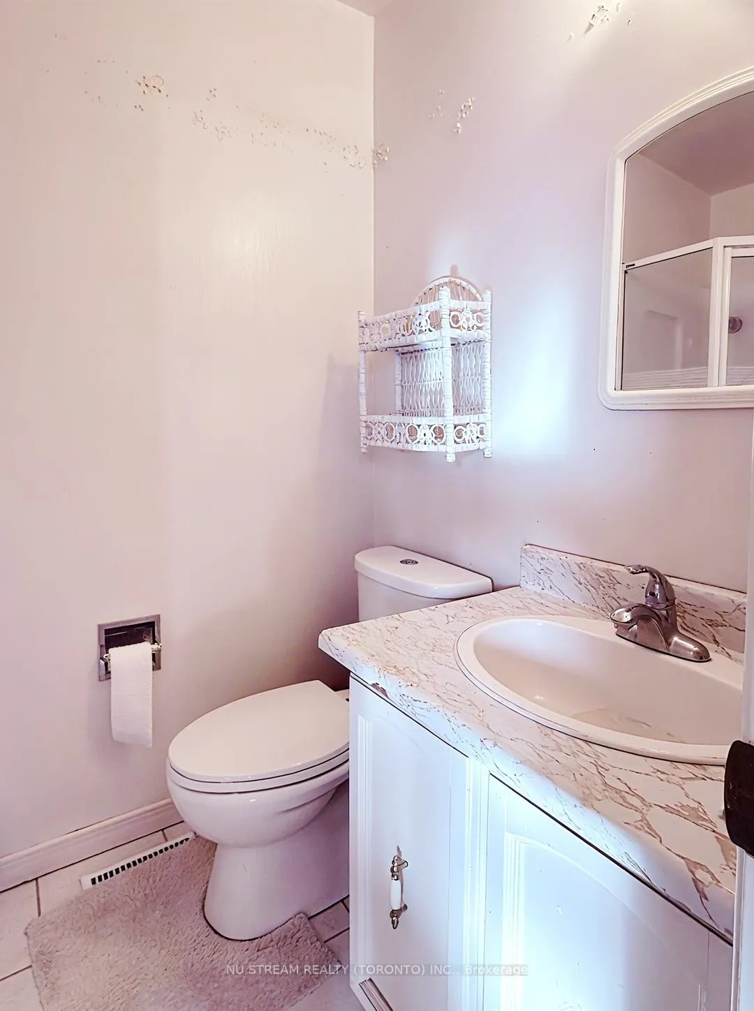 Photo 12 of 39 - 653 Village Parkway, Markham, Unionville — HOMEH