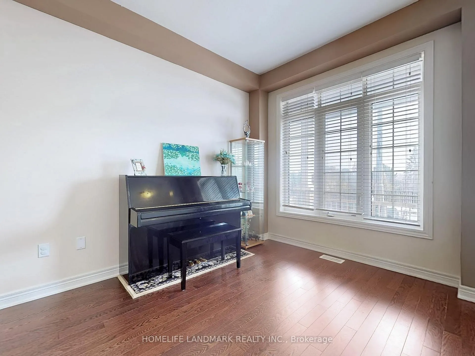 Photo 2 of 60 Christian Ritter Drive, Markham, Berczy — HOMEH