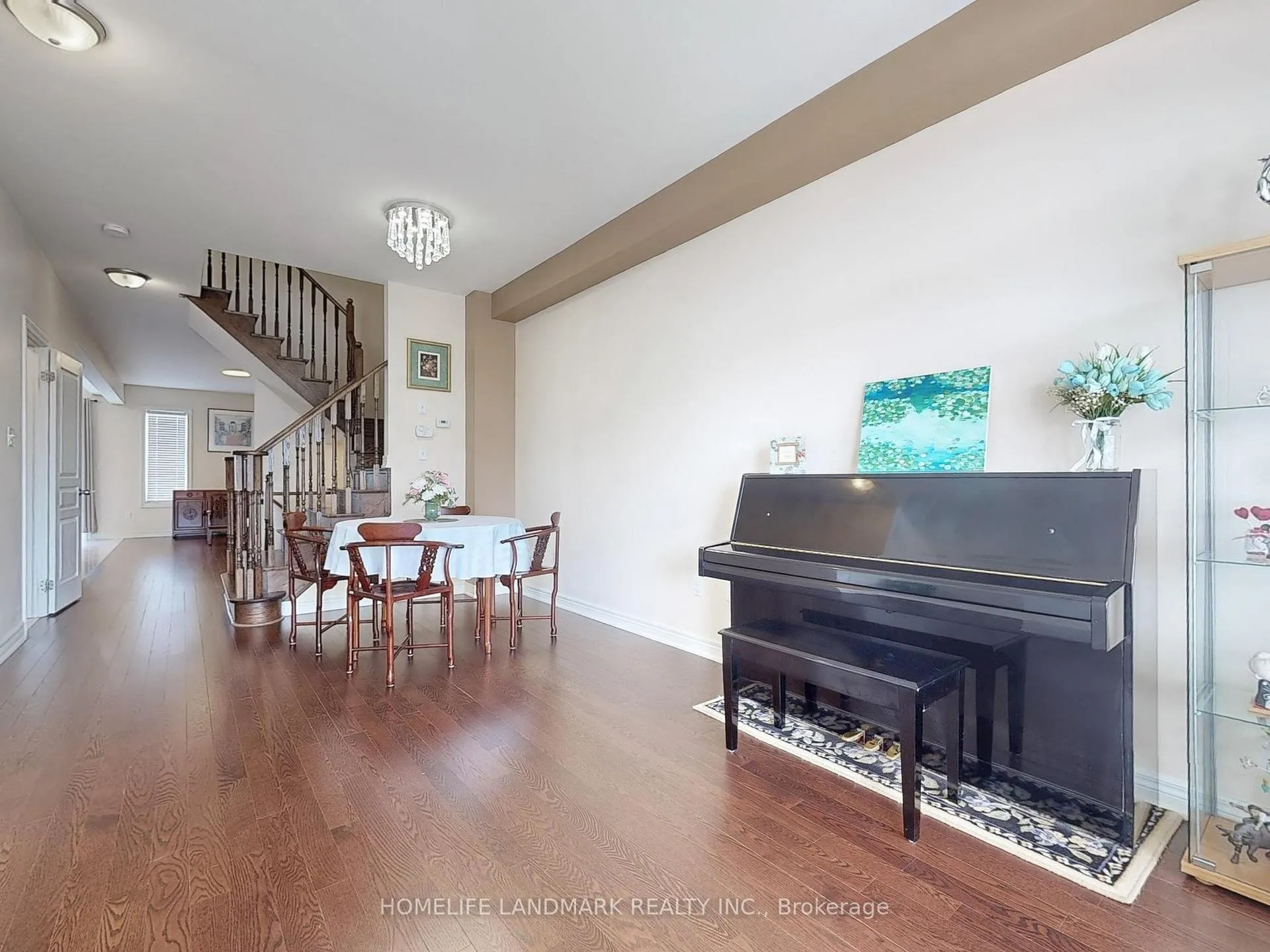 Photo 3 of 60 Christian Ritter Drive, Markham, Berczy — HOMEH