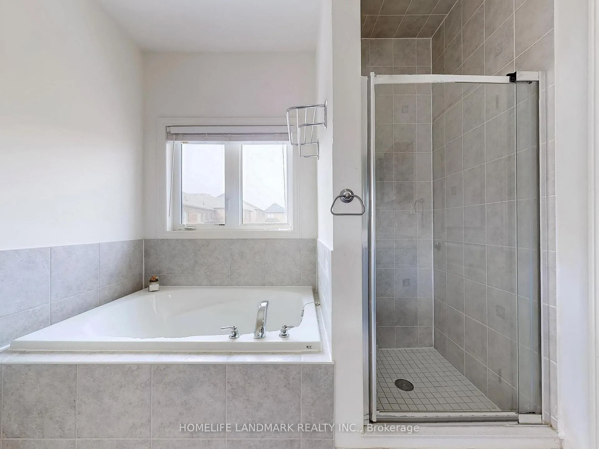 Photo 10 of 60 Christian Ritter Drive, Markham, Berczy — HOMEH