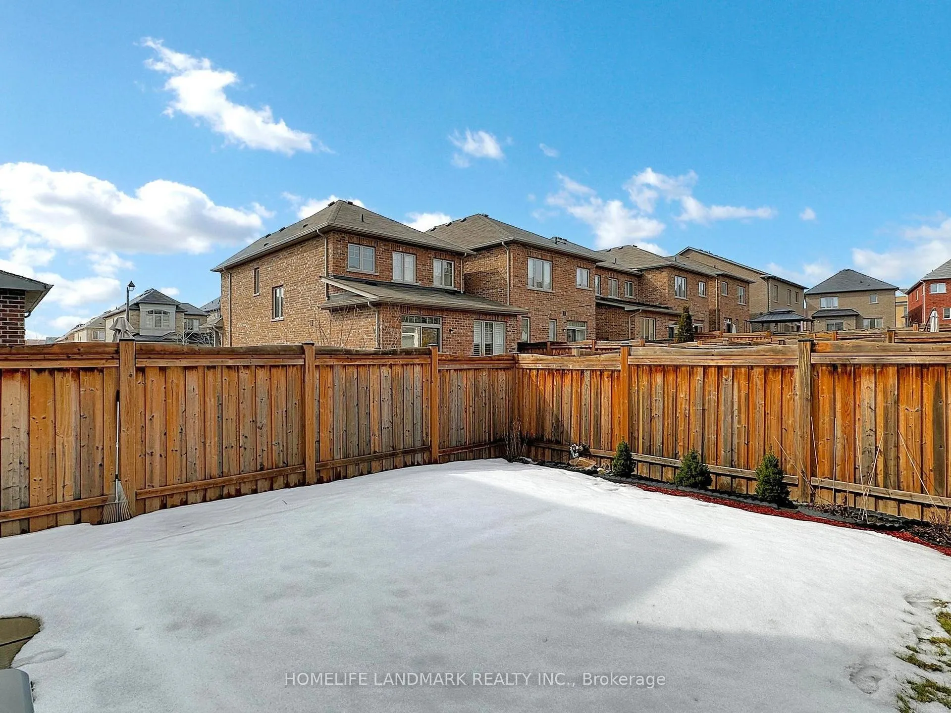 Photo 16 of 60 Christian Ritter Drive, Markham, Berczy — HOMEH