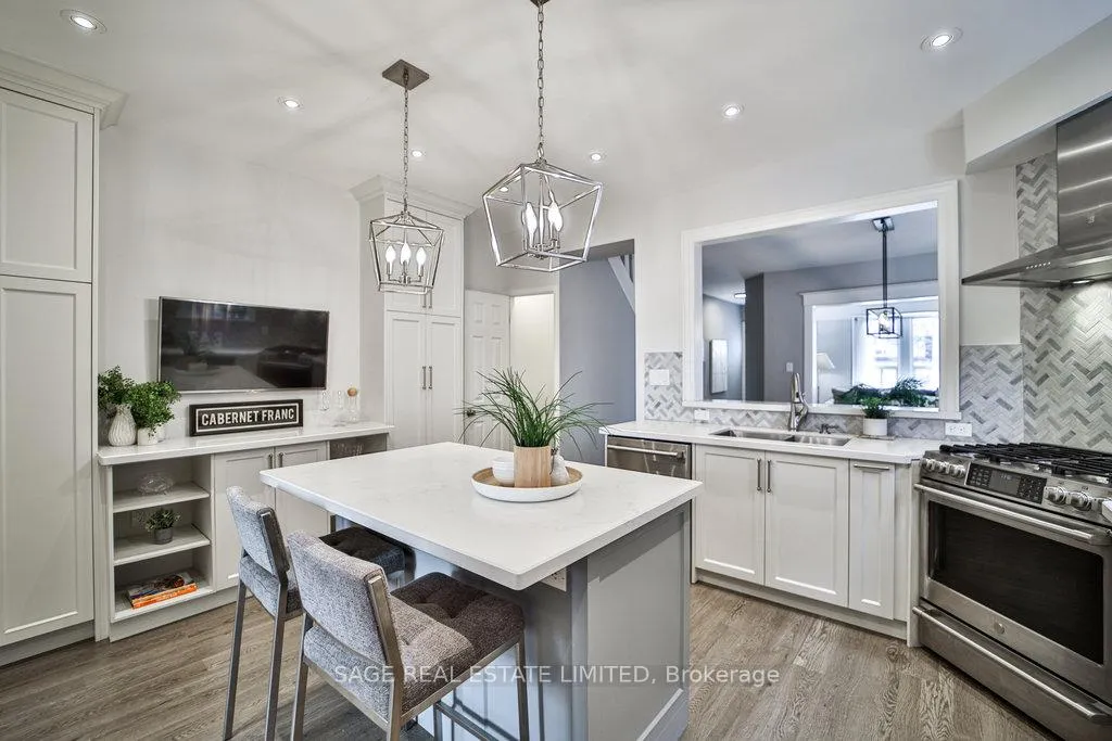 Photo 9 of 100 Merrill Avenue E, Toronto, Woodbine Corridor — HOMEH