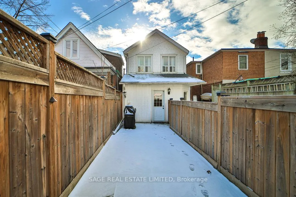 Photo 32 of 100 Merrill Avenue E, Toronto, Woodbine Corridor — HOMEH