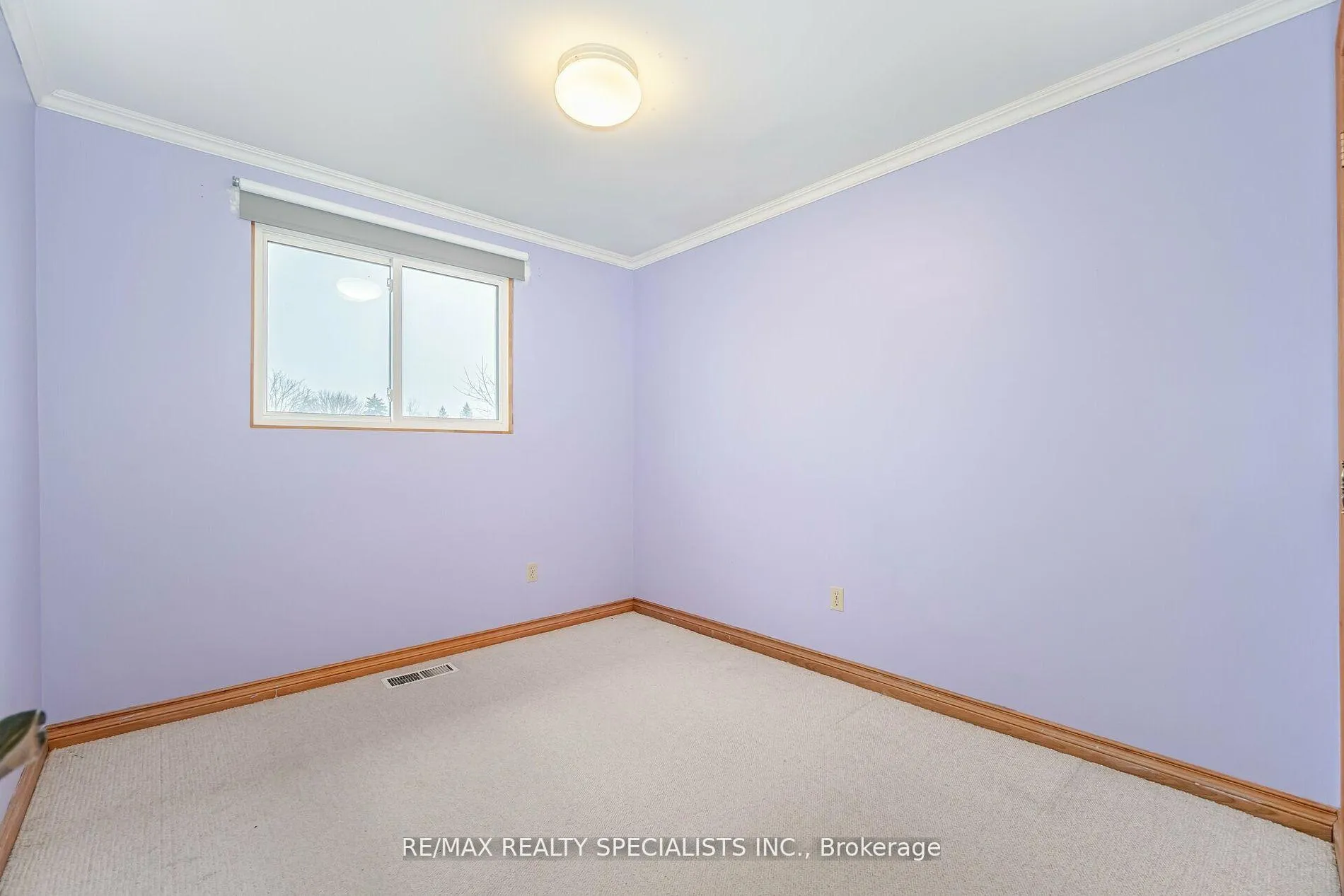 Photo 25 of 137 Beaver Court, Caledon, Bolton North — HOMEH