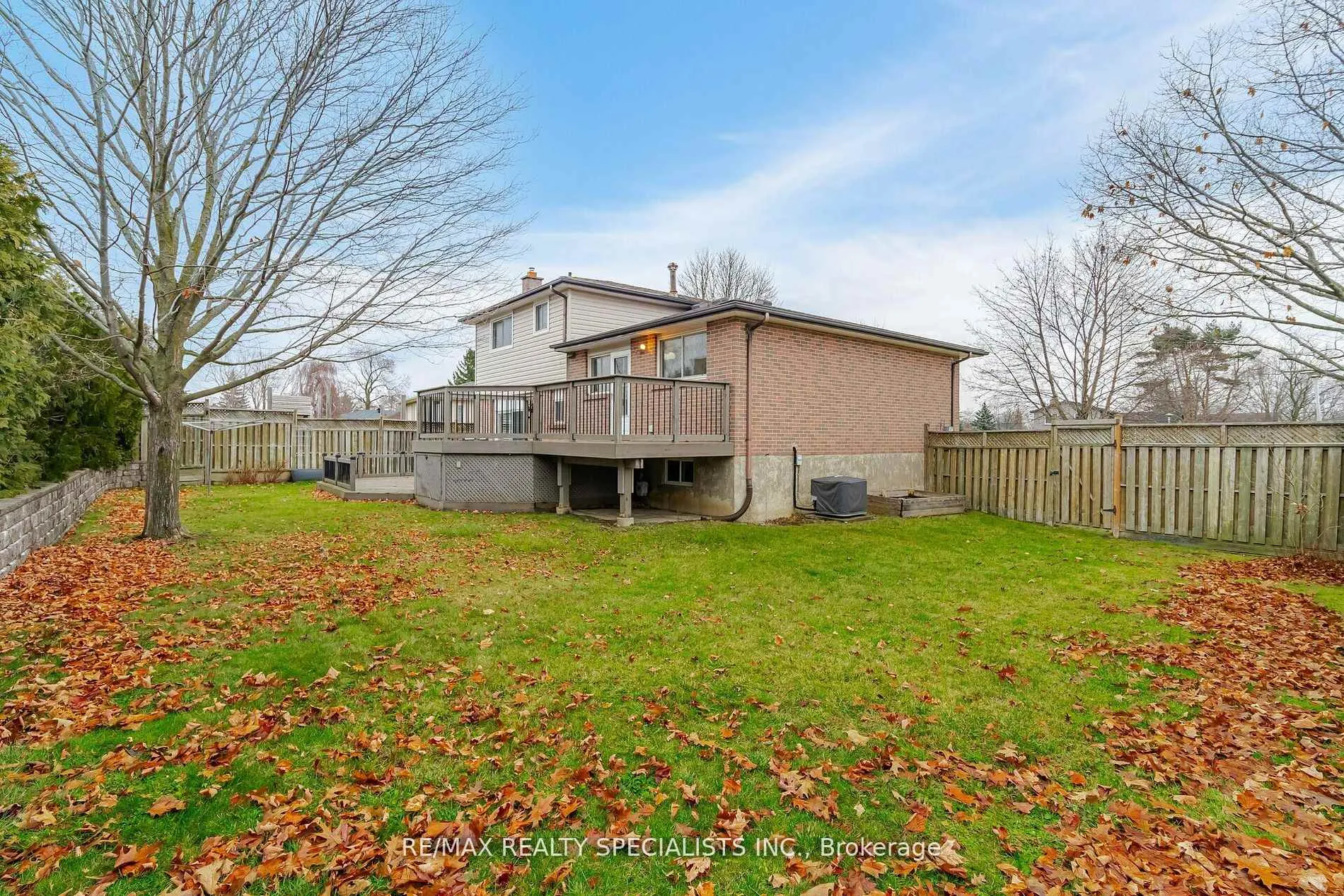 Photo 32 of 137 Beaver Court, Caledon, Bolton North — HOMEH