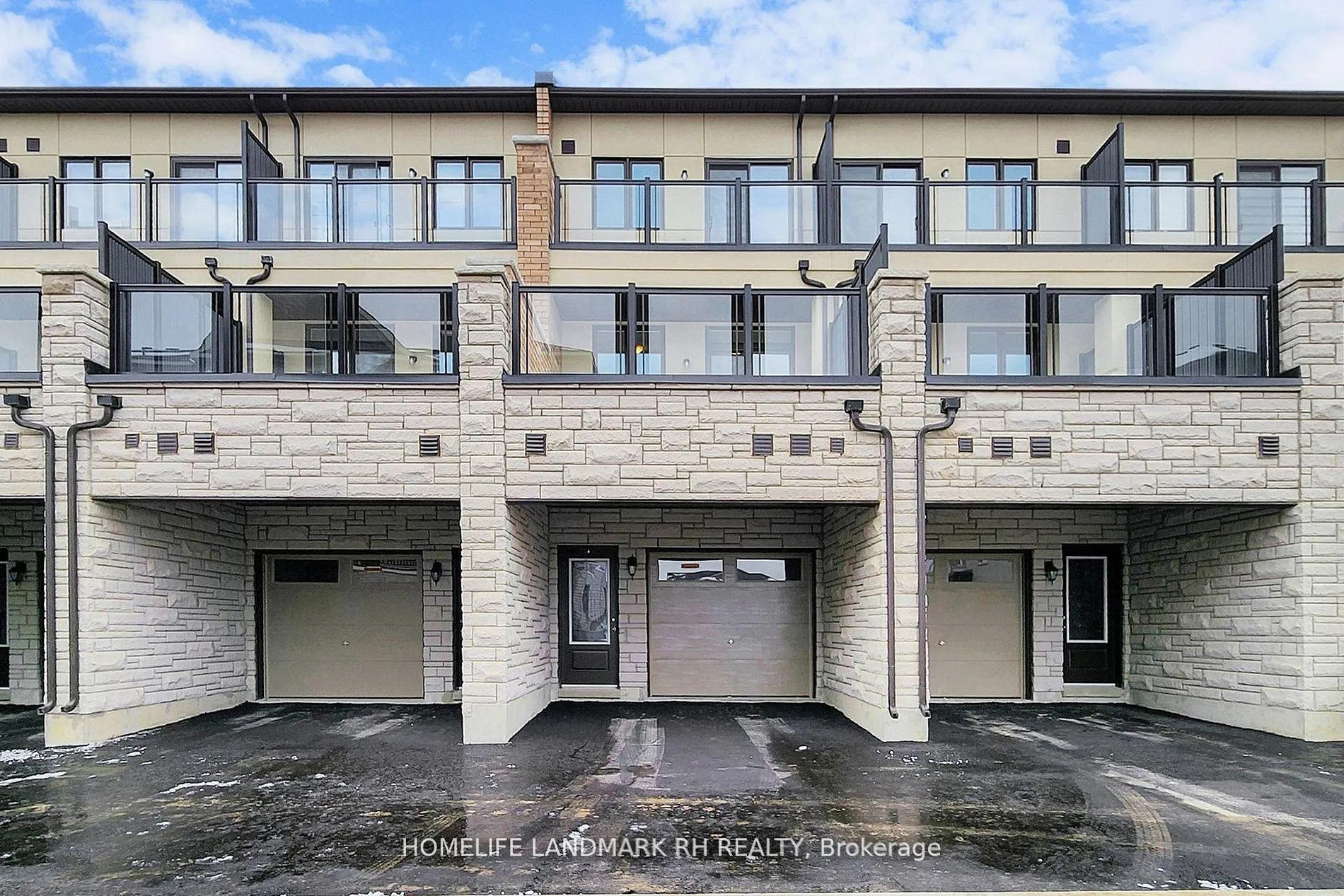 Front of 163 Berczy Green Drive