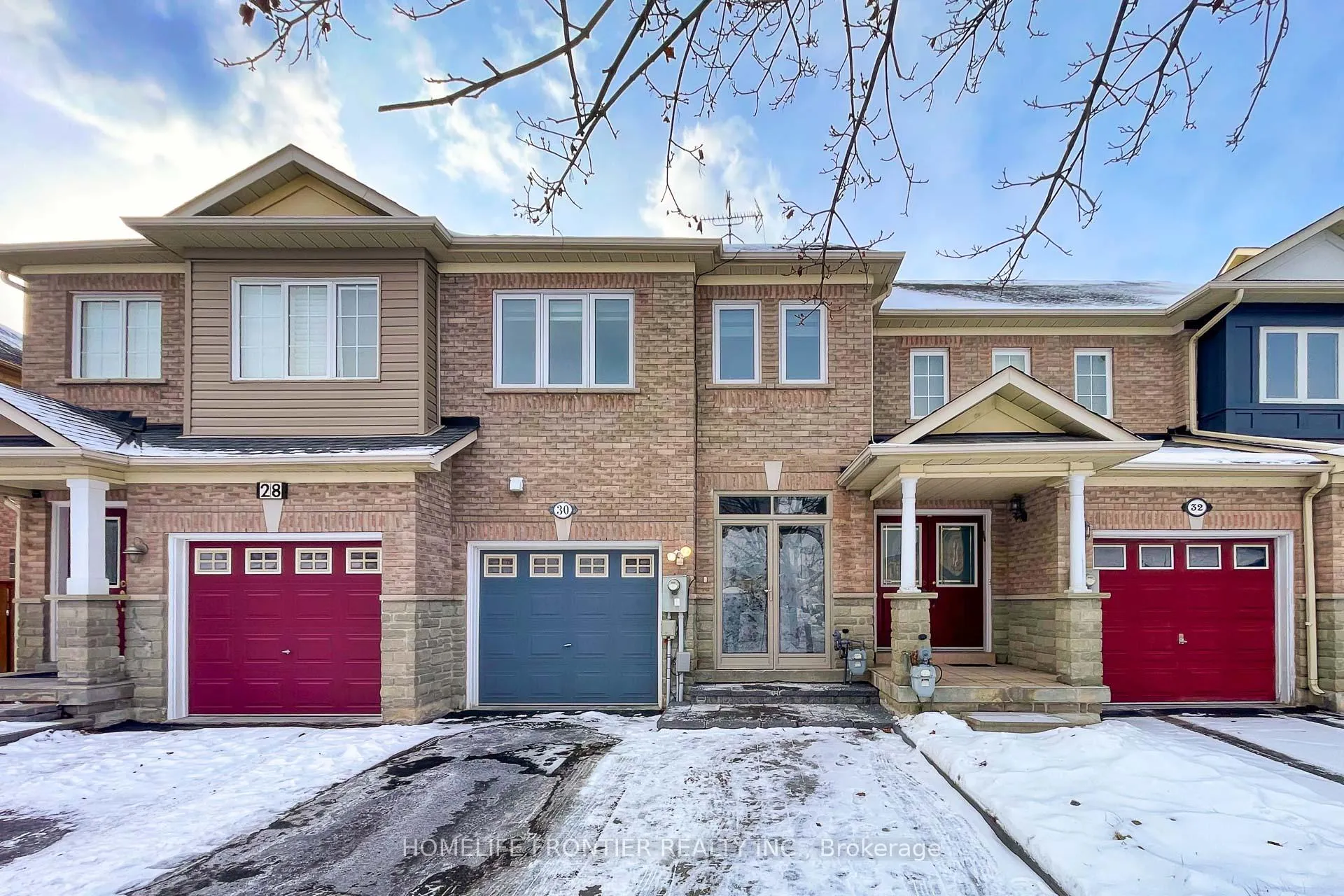 Photo 1 of 30 Benjamin Hood Crescent, Vaughan, Patterson — HOMEH