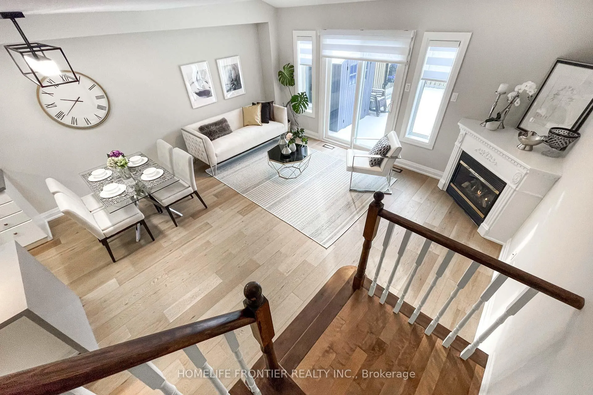 Photo 18 of 30 Benjamin Hood Crescent, Vaughan, Patterson — HOMEH