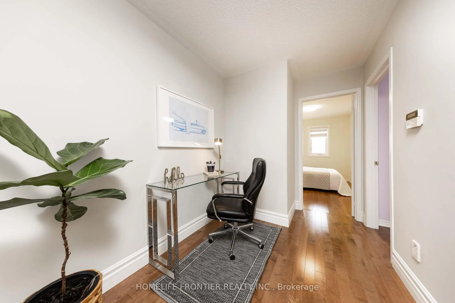 Photo 20 of 30 Benjamin Hood Crescent, Vaughan, Patterson — HOMEH