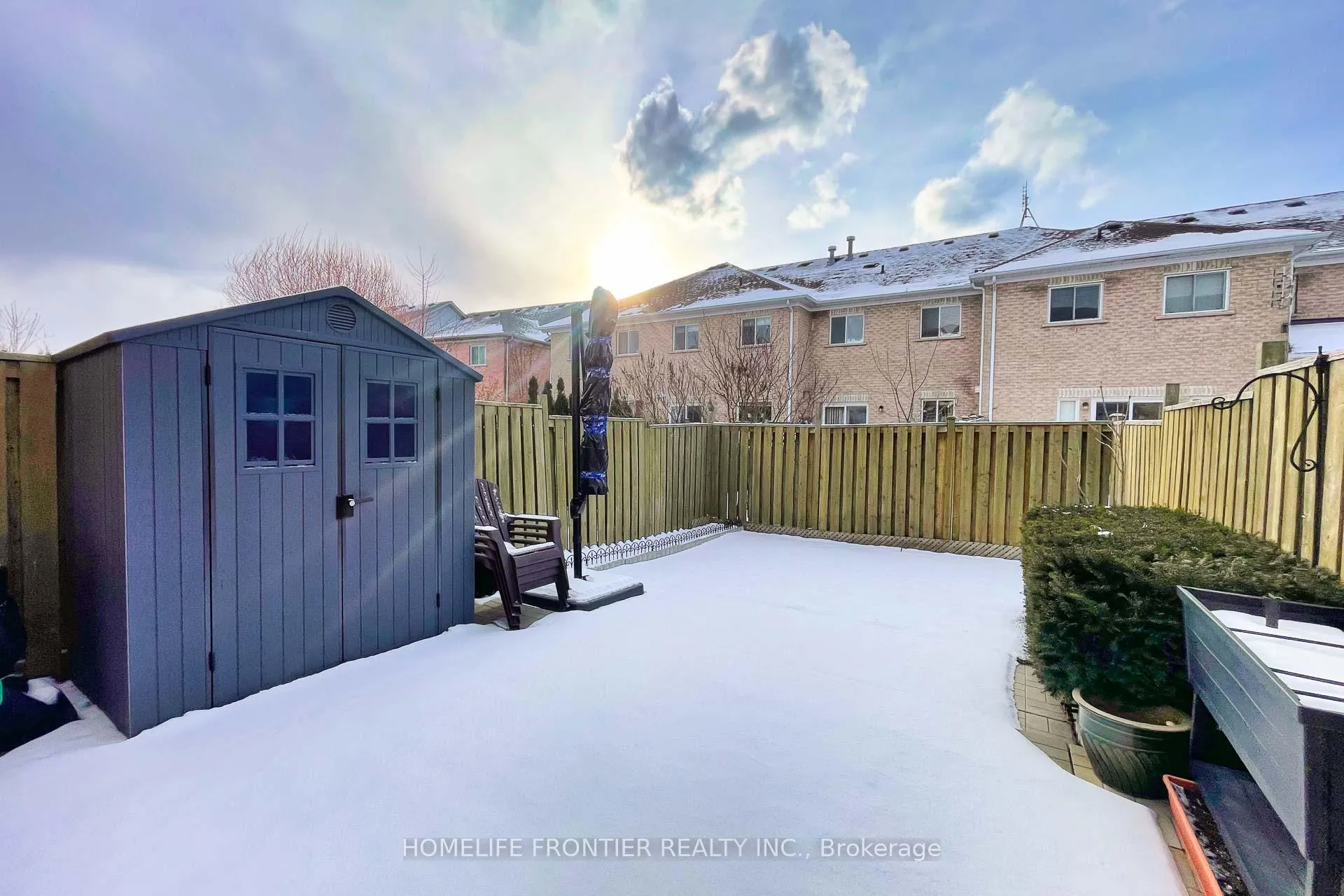 Photo 35 of 30 Benjamin Hood Crescent, Vaughan, Patterson — HOMEH