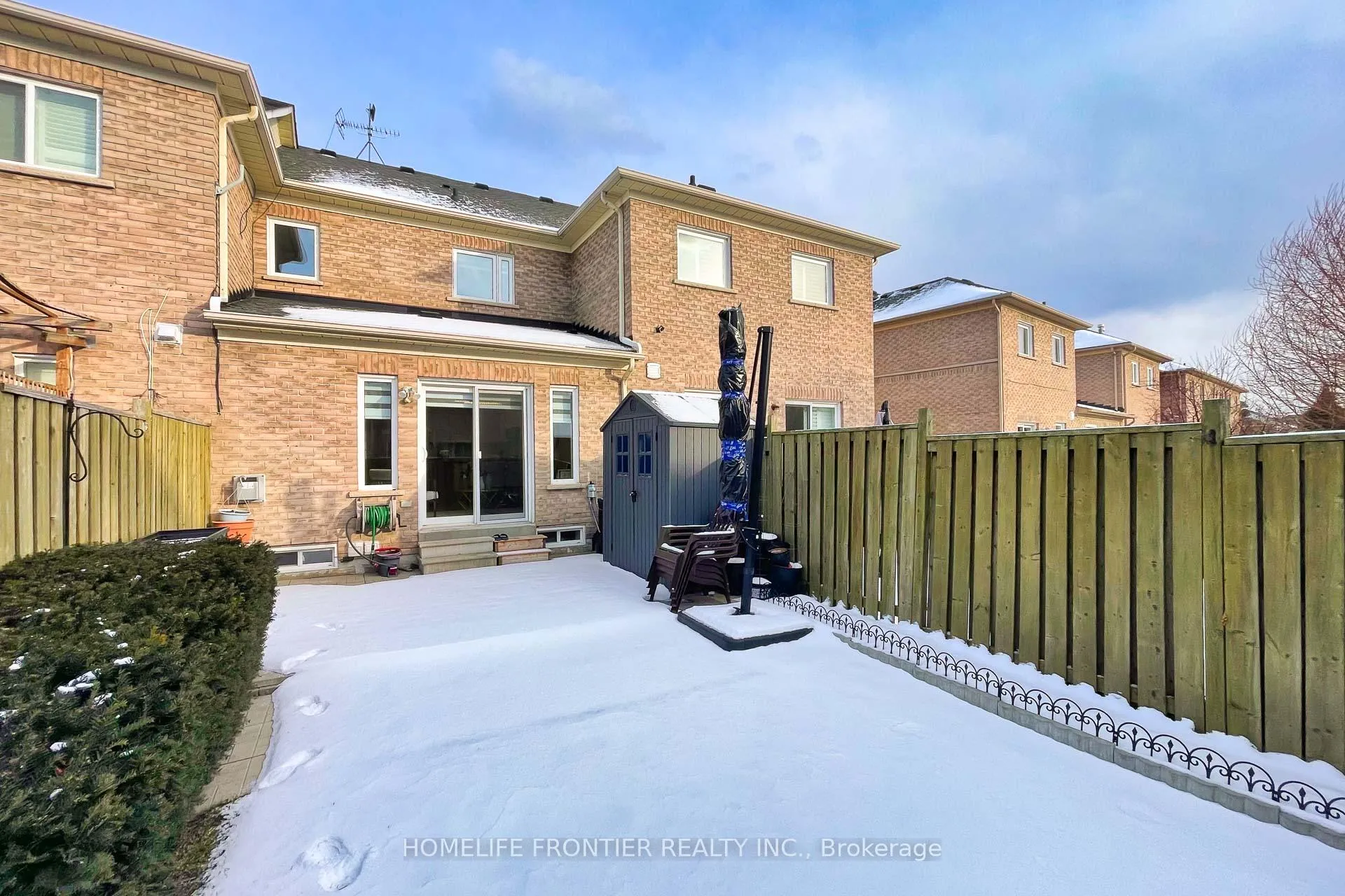 Photo 36 of 30 Benjamin Hood Crescent, Vaughan, Patterson — HOMEH