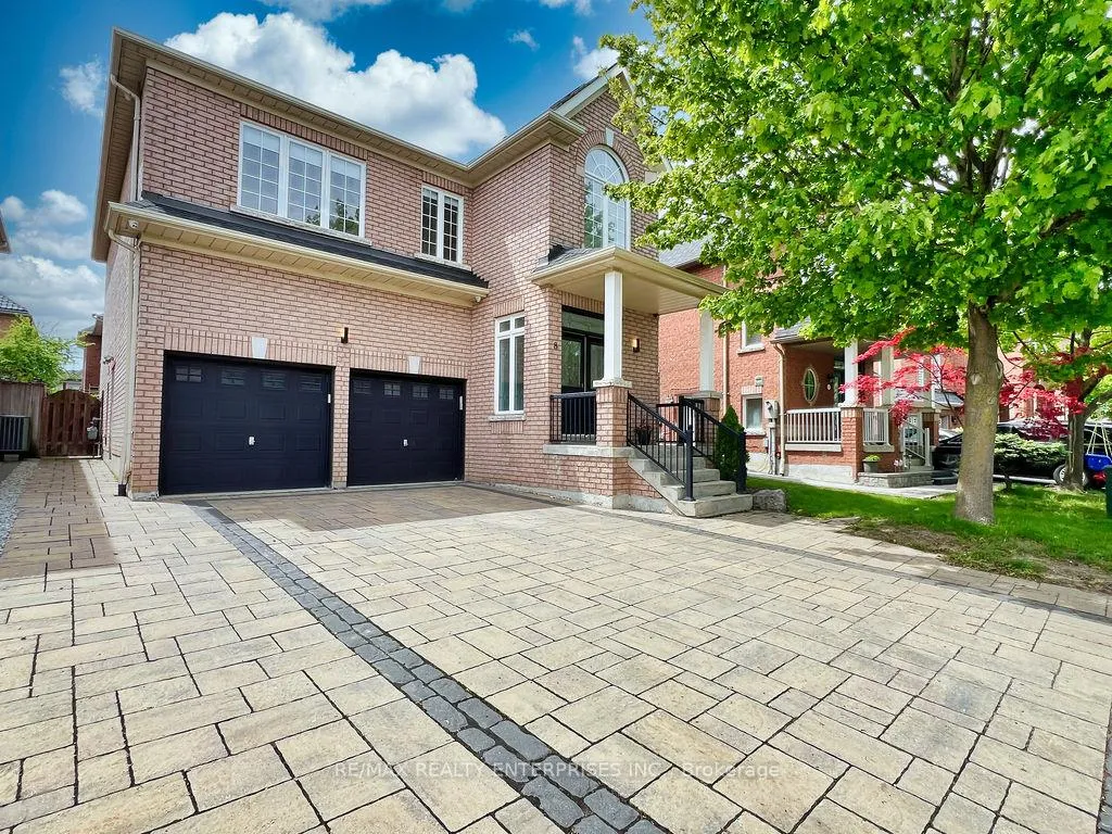 Front of 8 Wood Dale Road