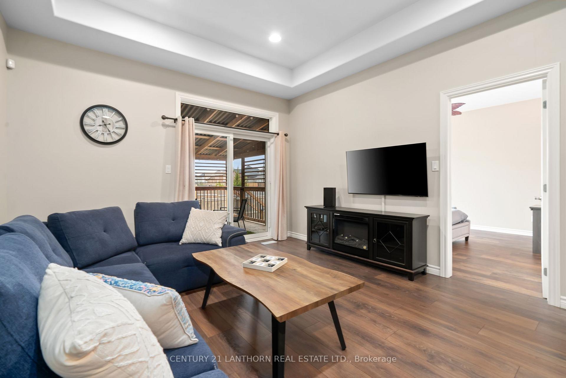 Photo 10 of 22 Mountain Ash Drive, Belleville, Thurlow Ward — HOMEH