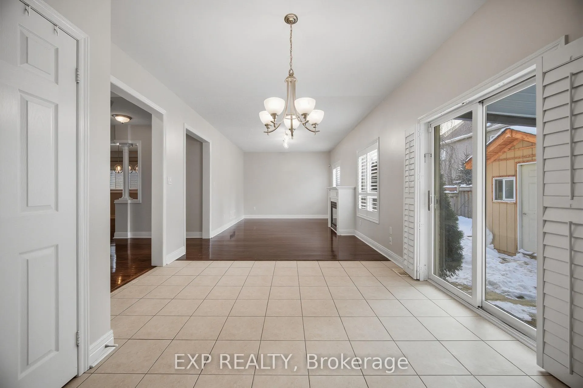 Photo 14 of 94 Kingsview Drive, Vaughan, Vellore Village — HOMEH