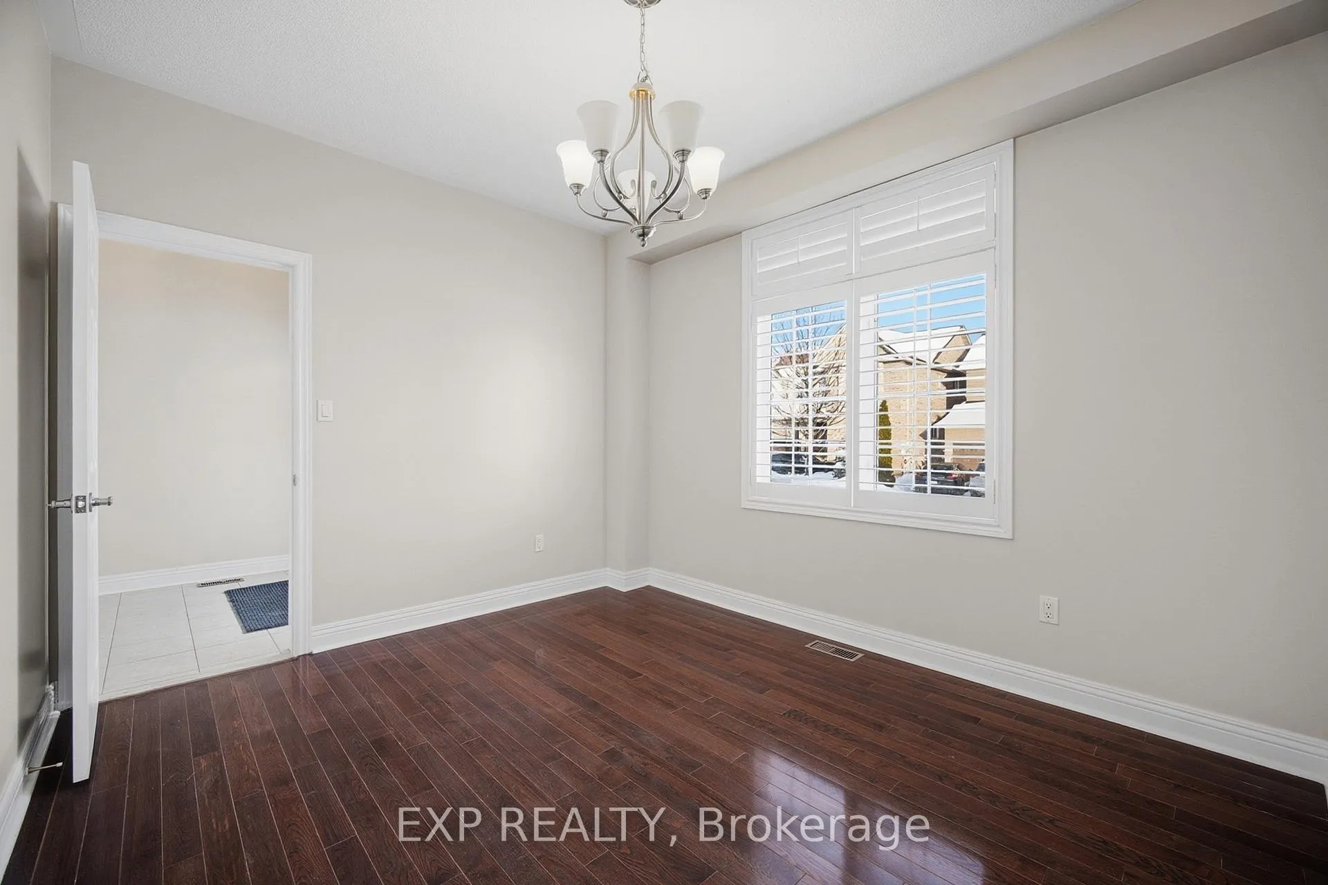 Photo 19 of 94 Kingsview Drive, Vaughan, Vellore Village — HOMEH