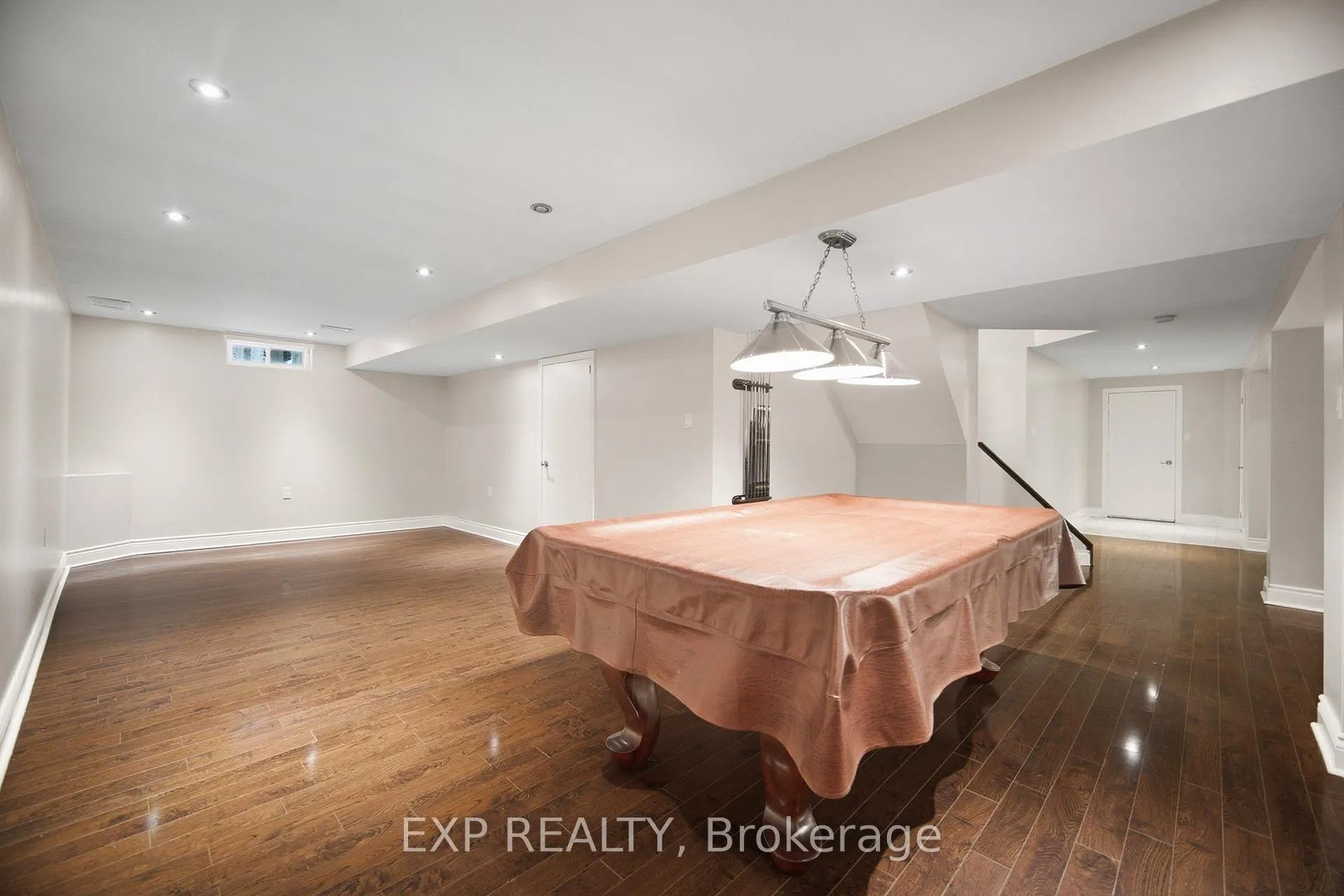 Photo 40 of 94 Kingsview Drive, Vaughan, Vellore Village — HOMEH