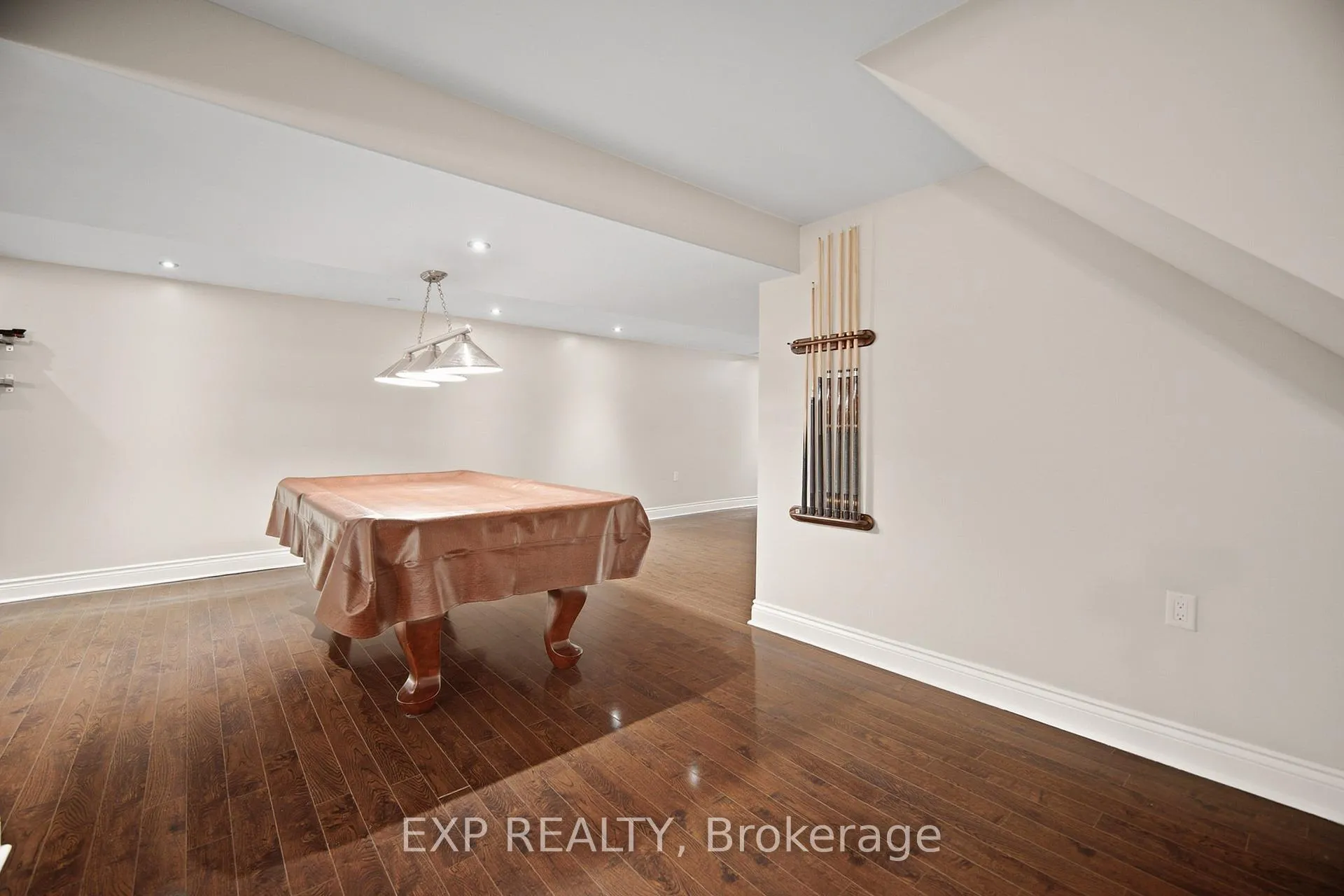 Photo 44 of 94 Kingsview Drive, Vaughan, Vellore Village — HOMEH