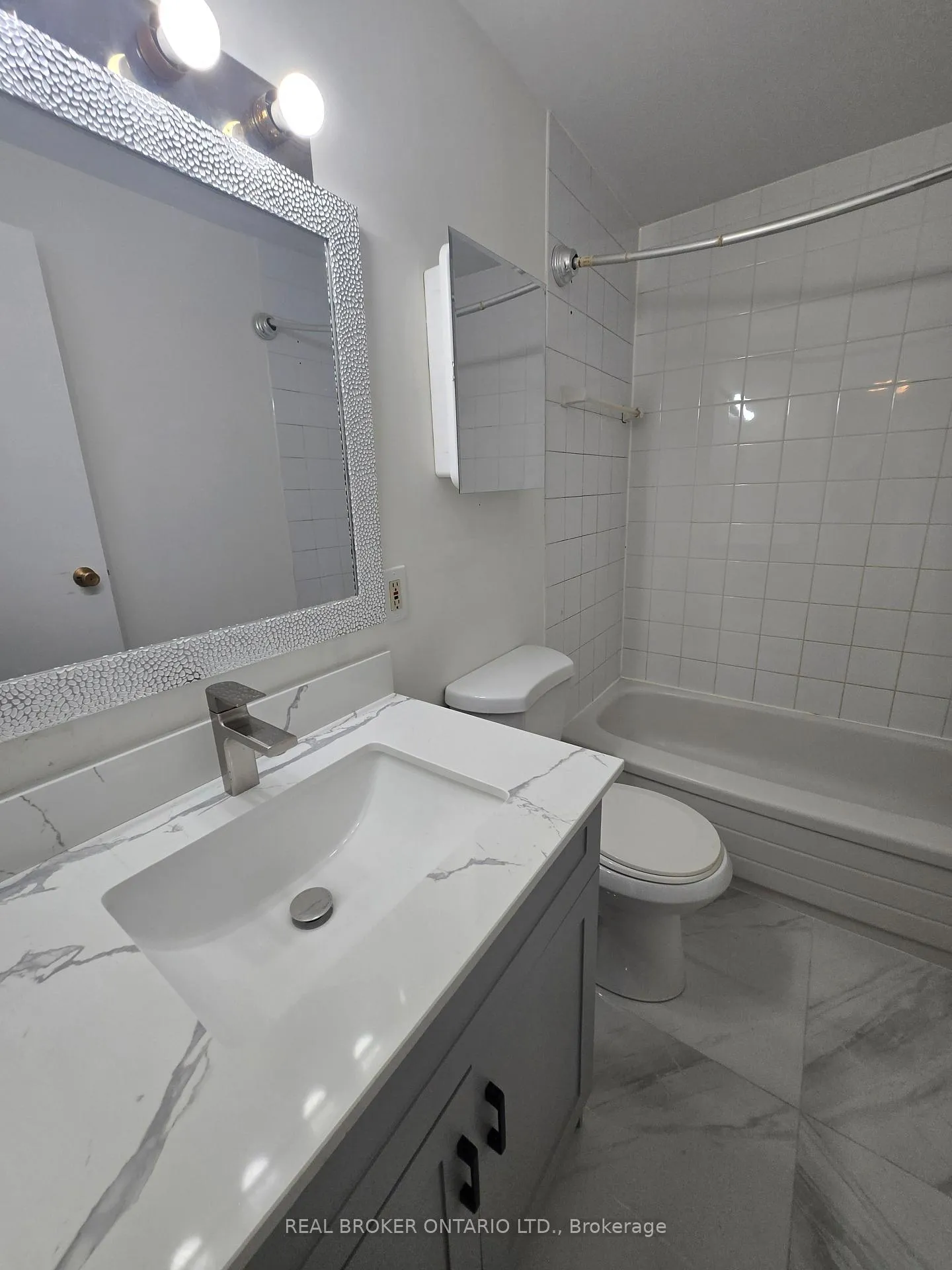 Photo 6 of Unit Apt #21, 15 Wellington Rd 124, Erin — HOMEH