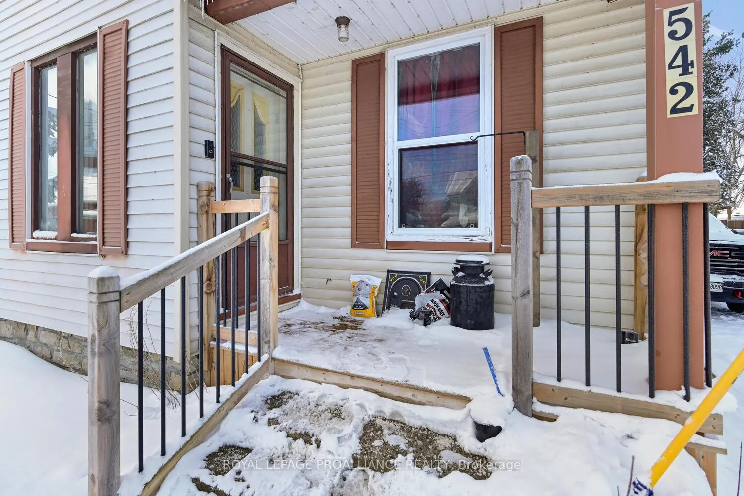 Photo 3 of 542-544 Middle Street W, Edwardsburgh/Cardinal, Town of Cardinal — HOMEH
