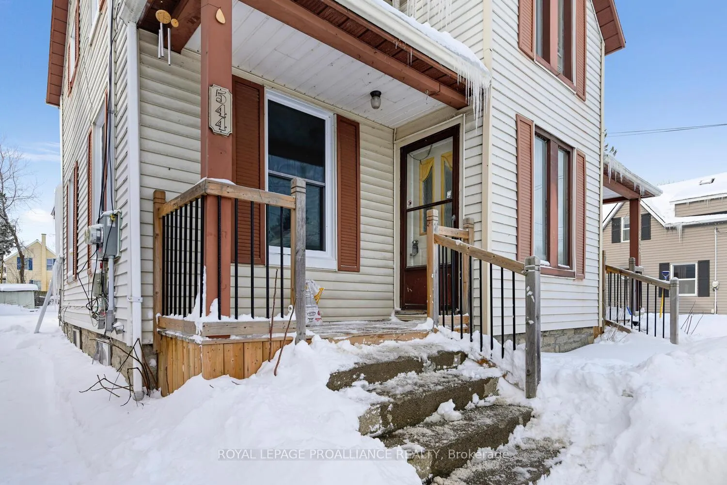 Photo 7 of 542-544 Middle Street W, Edwardsburgh/Cardinal, Town of Cardinal — HOMEH