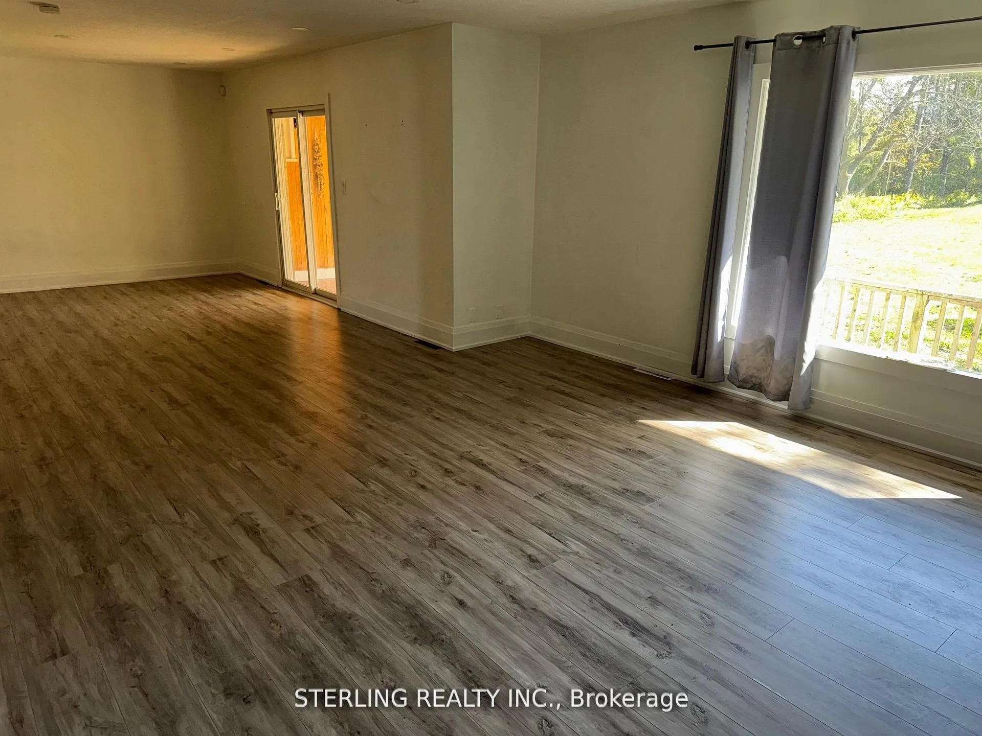 Photo 10 of 345 Myrtle Road E, Whitby, Rural Whitby — HOMEH