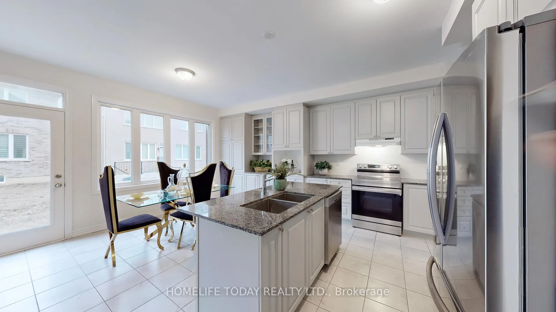 Photo 12 of 11 Portman Street, Caledon, Rural Caledon — HOMEH