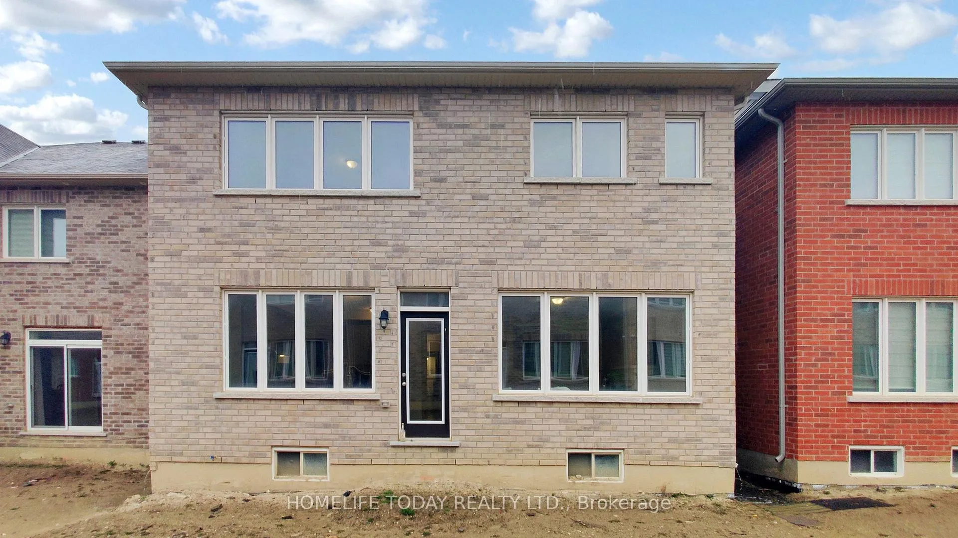 Photo 47 of 11 Portman Street, Caledon, Rural Caledon — HOMEH
