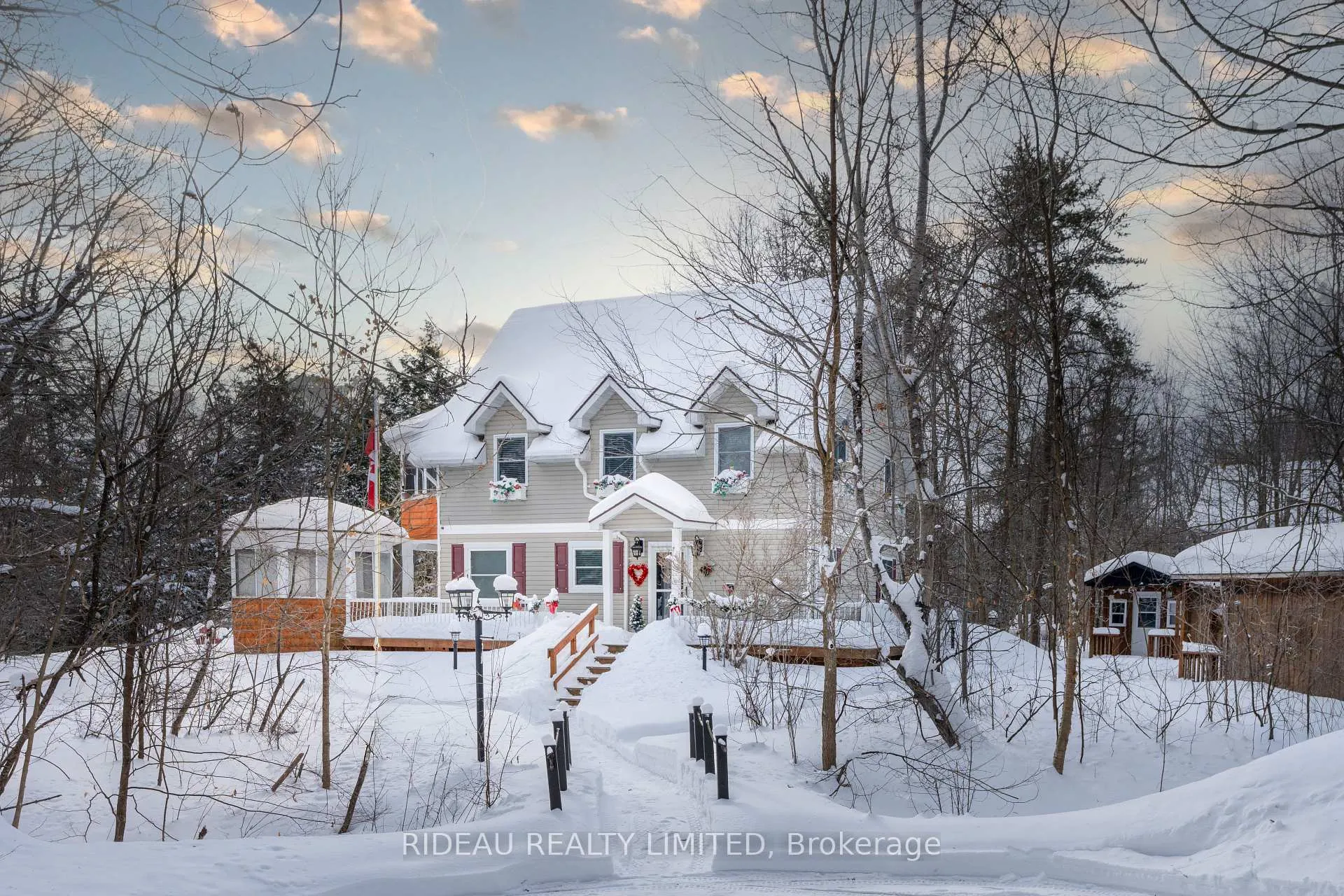 Photo 1 of 133 Swan Lane, Rideau Lakes, Rideau Lakes (North Crosby) Twp — HOMEH