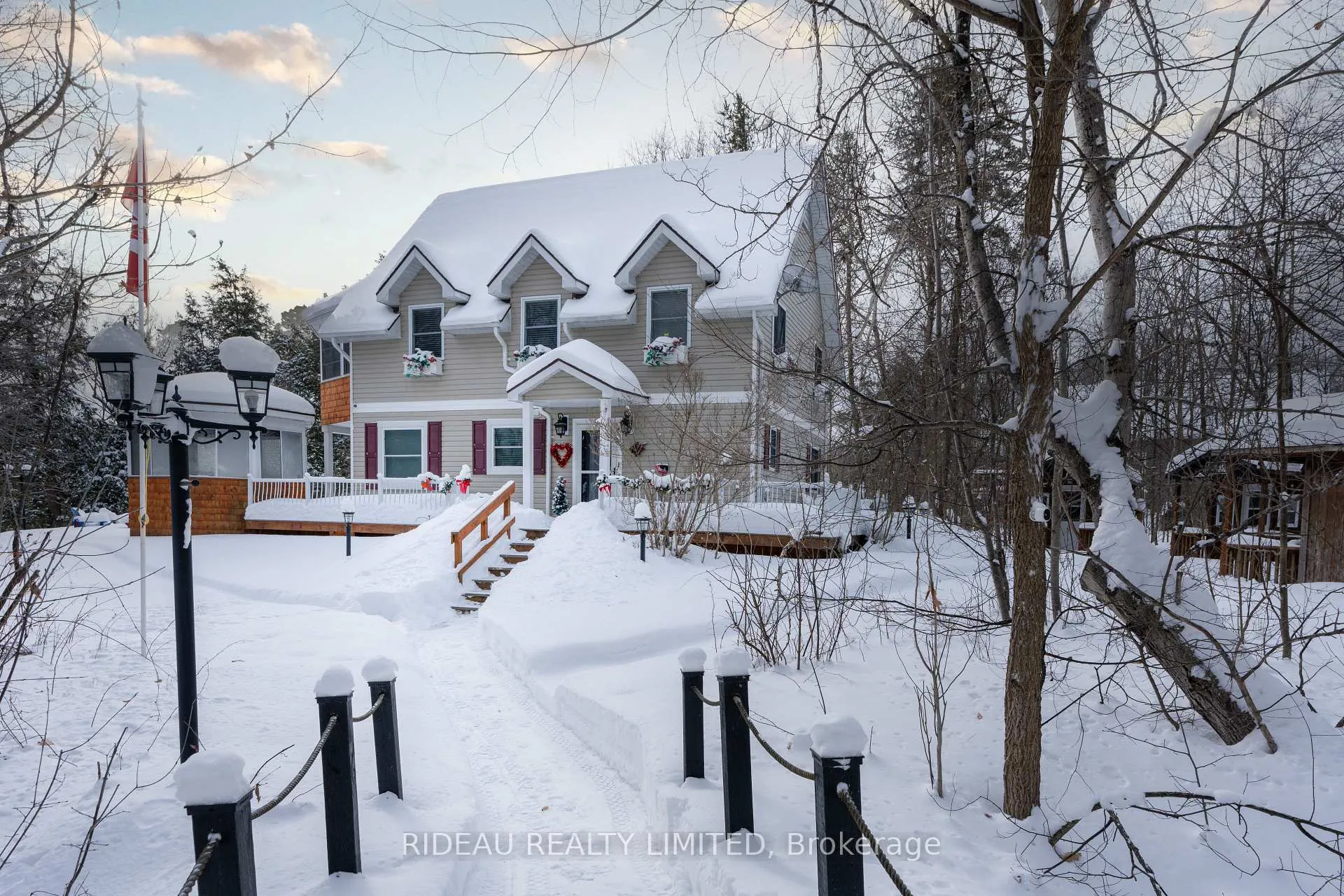 Photo 3 of 133 Swan Lane, Rideau Lakes, Rideau Lakes (North Crosby) Twp — HOMEH