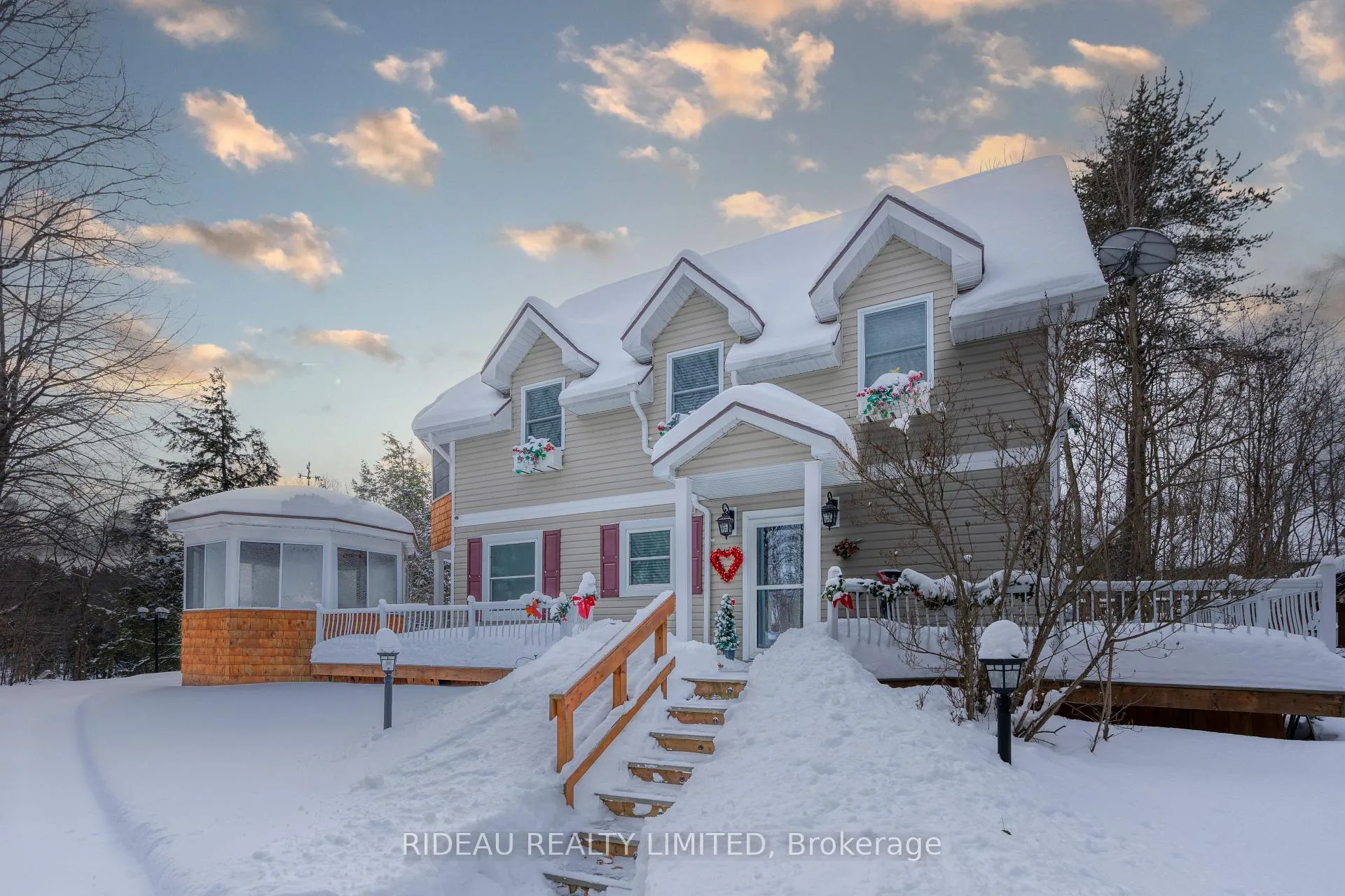 Photo 4 of 133 Swan Lane, Rideau Lakes, Rideau Lakes (North Crosby) Twp — HOMEH