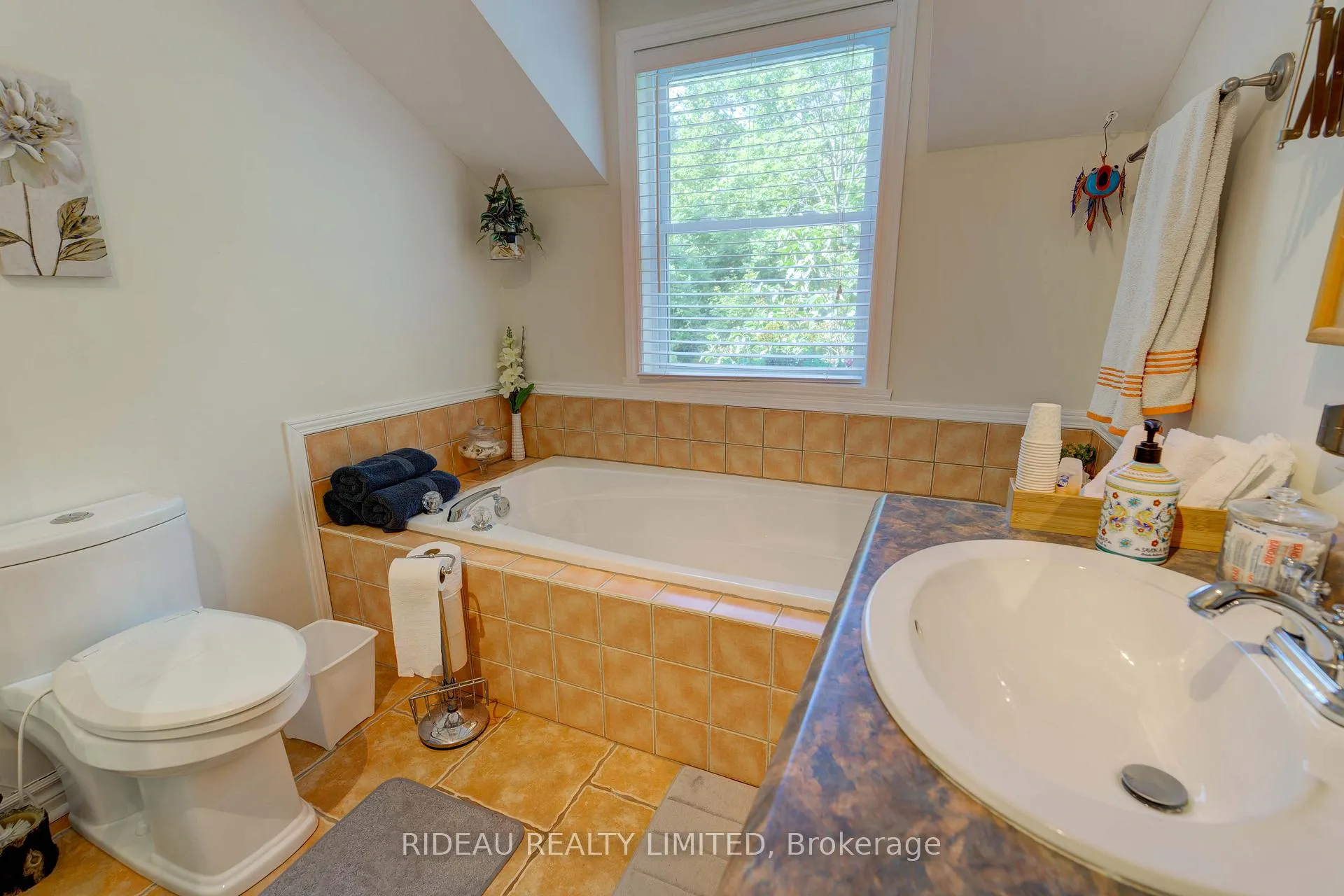 Photo 22 of 133 Swan Lane, Rideau Lakes, Rideau Lakes (North Crosby) Twp — HOMEH