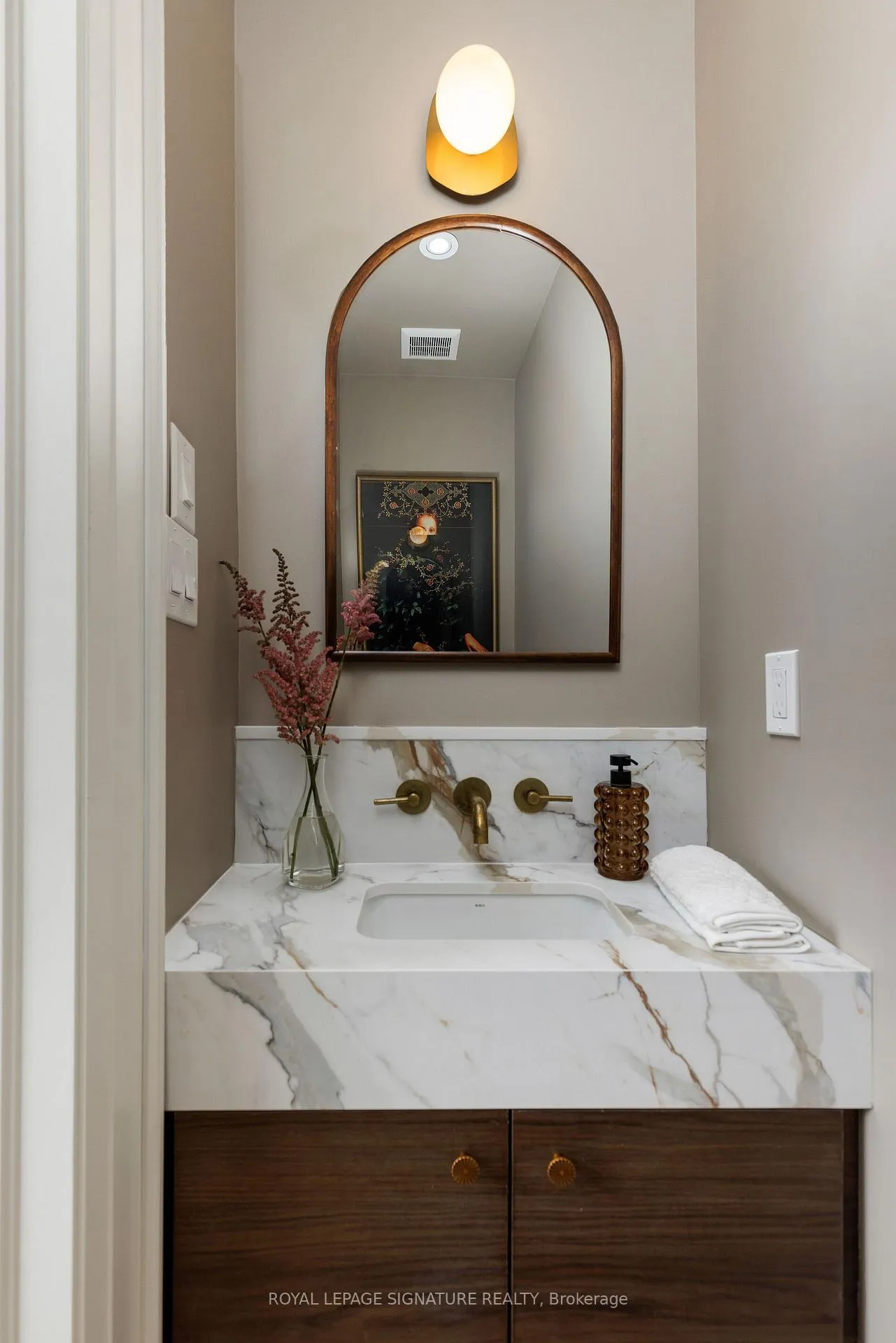 Photo 13 of 63 Orchard Park Boulevard, Toronto, Woodbine Corridor — HOMEH