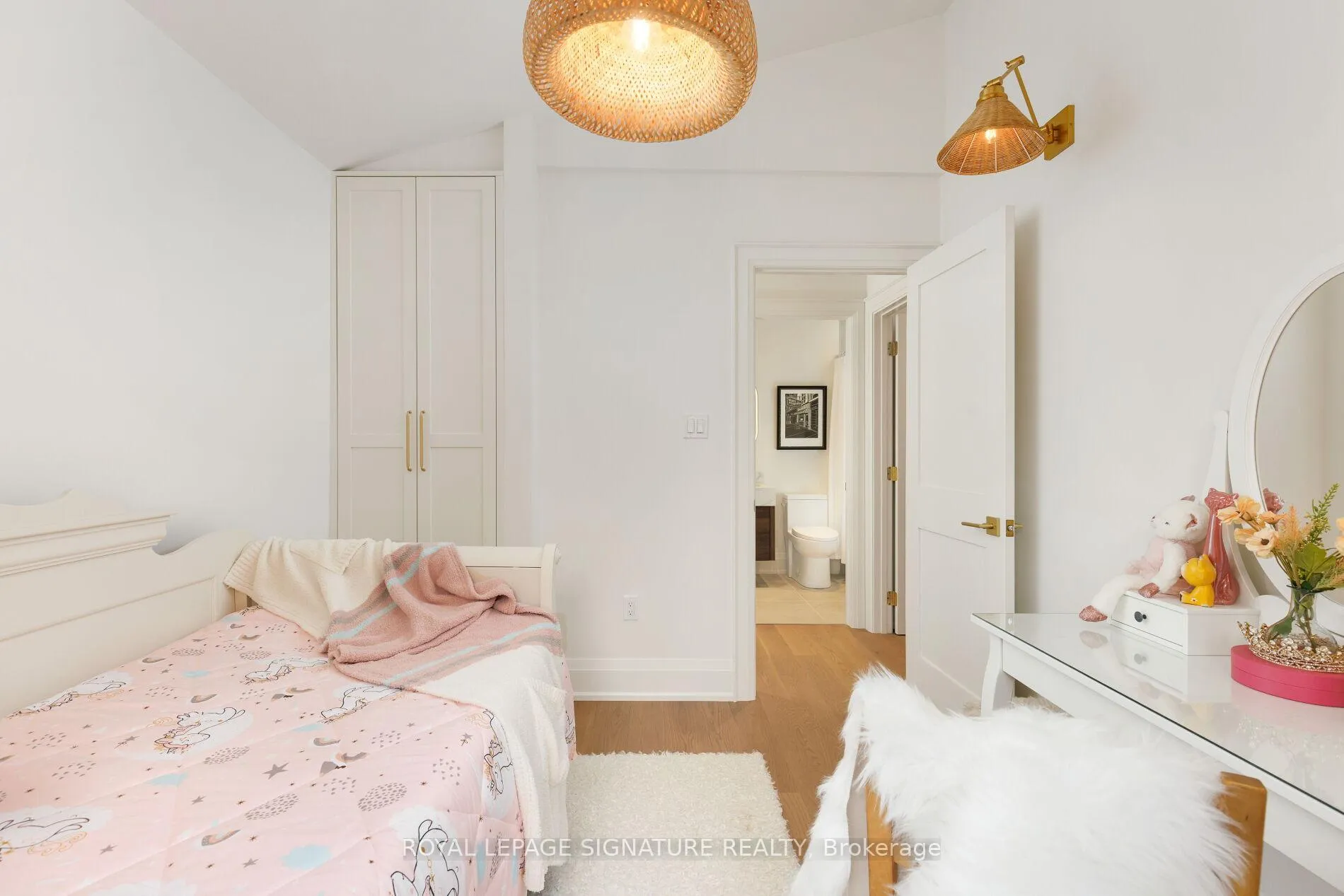 Photo 32 of 63 Orchard Park Boulevard, Toronto, Woodbine Corridor — HOMEH