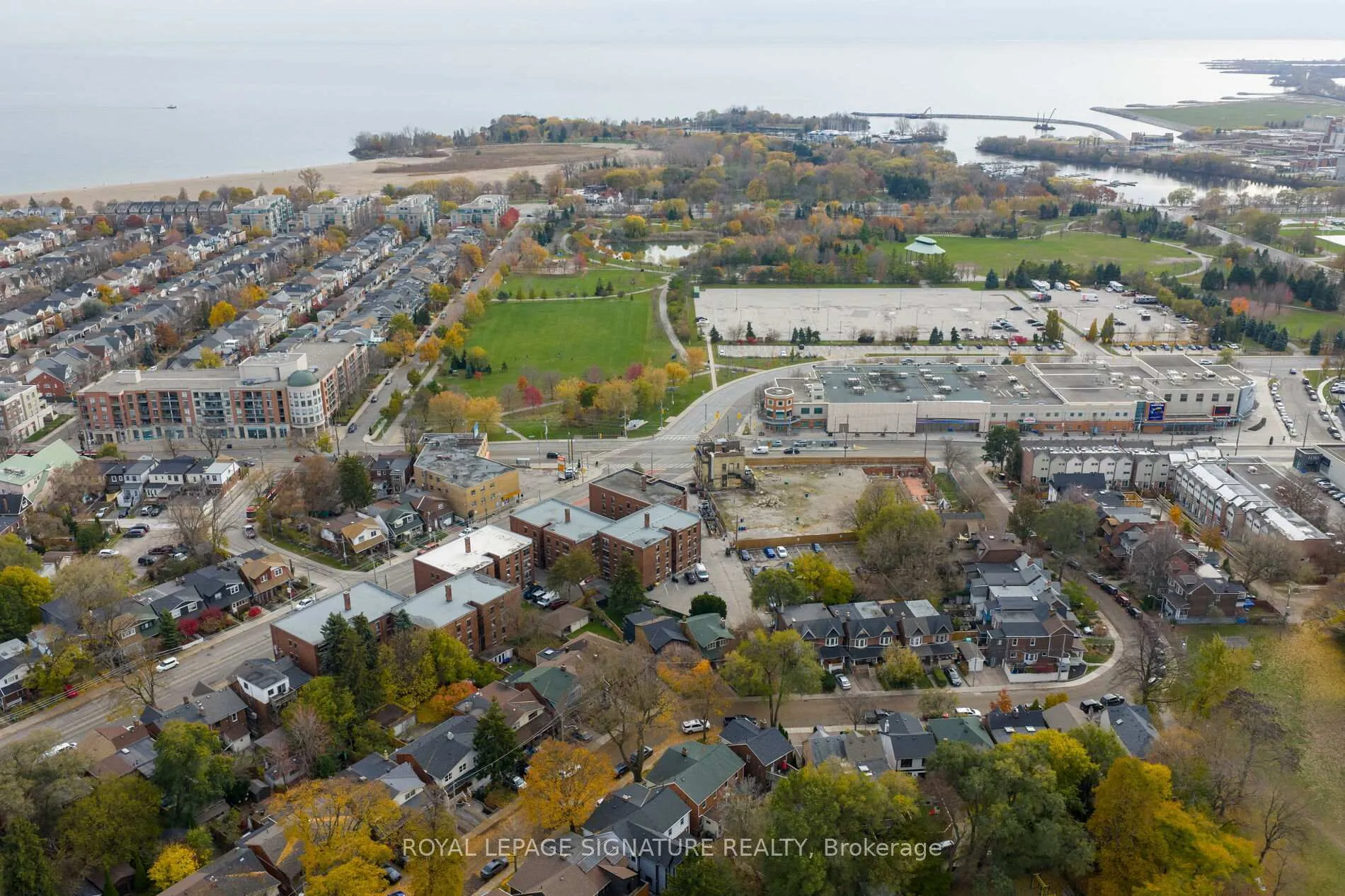 Photo 43 of 63 Orchard Park Boulevard, Toronto, Woodbine Corridor — HOMEH