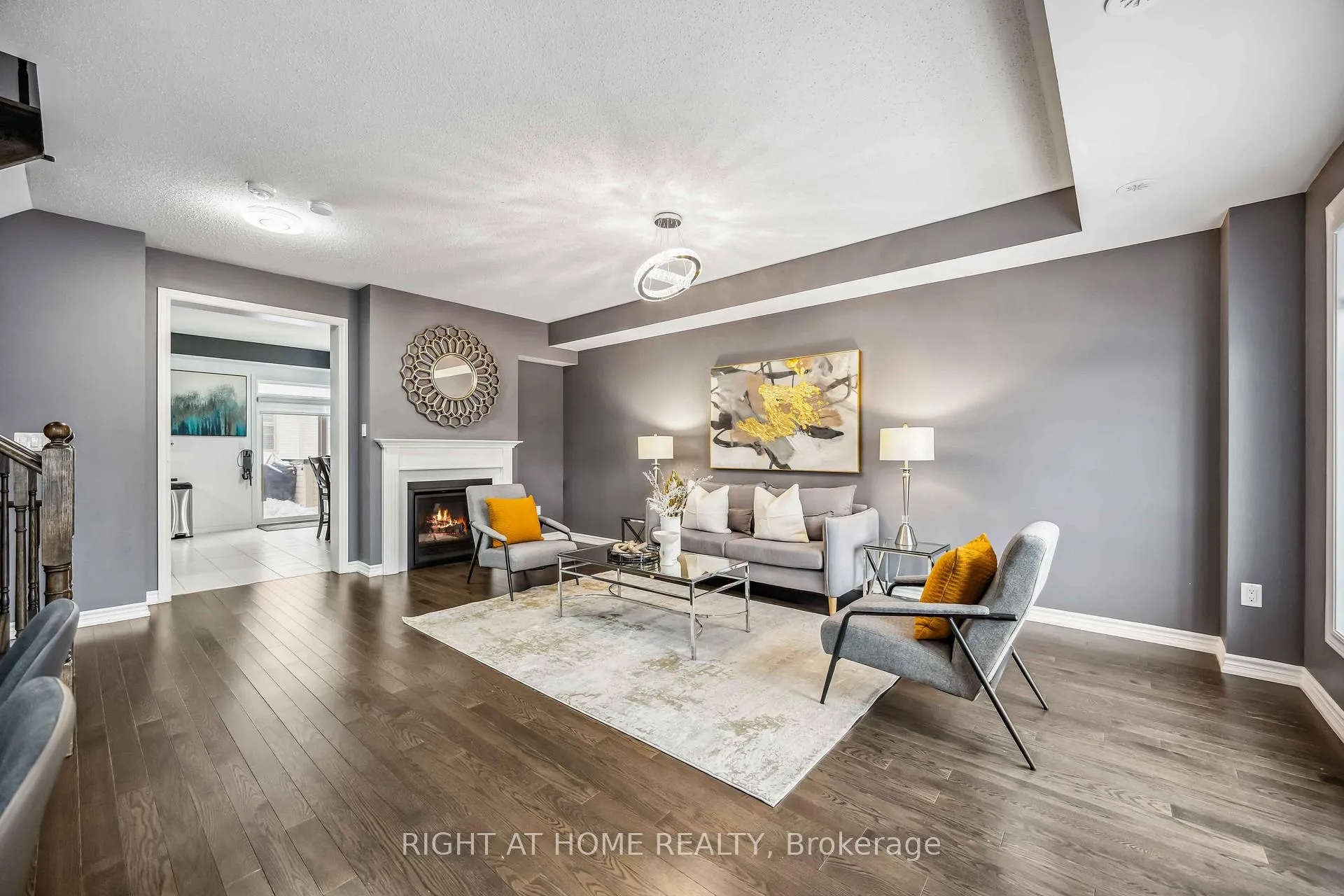 Photo 12 of 36 Westbury Way, Whitby, Brooklin — HOMEH