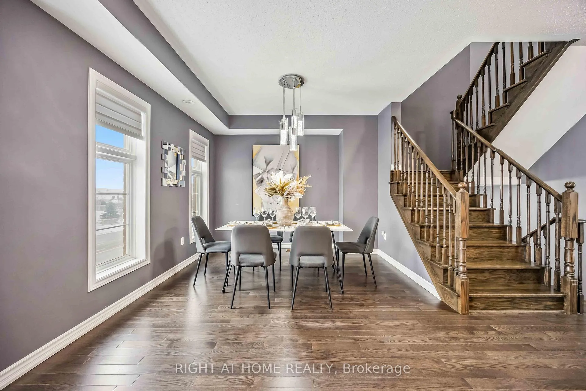 Photo 15 of 36 Westbury Way, Whitby, Brooklin — HOMEH