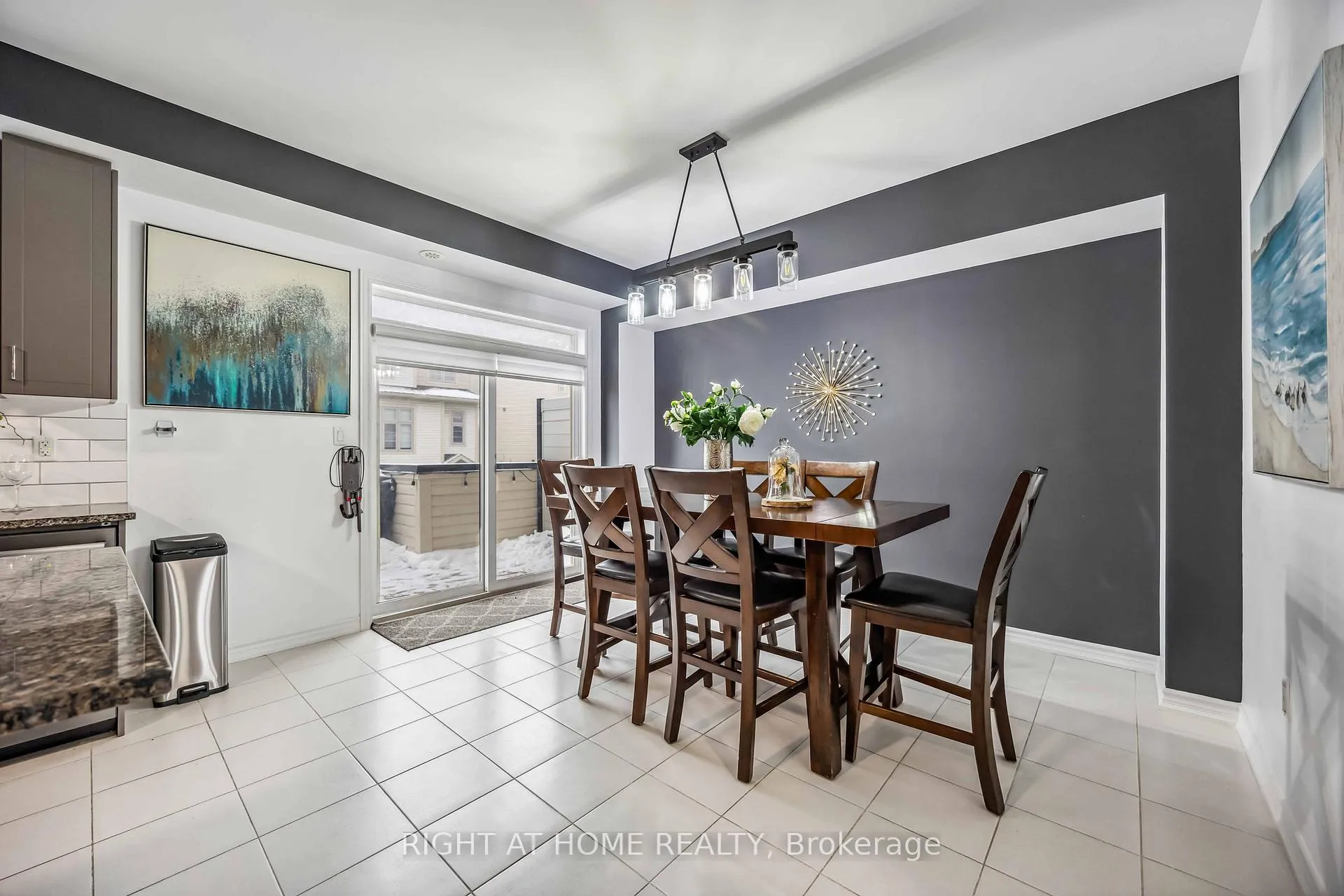 Photo 25 of 36 Westbury Way, Whitby, Brooklin — HOMEH