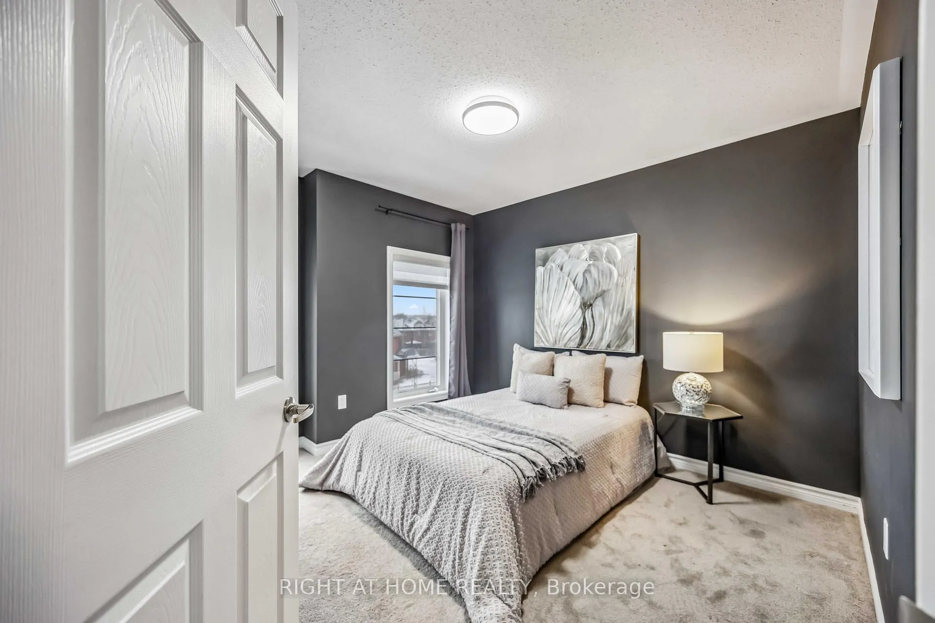 Photo 31 of 36 Westbury Way, Whitby, Brooklin — HOMEH