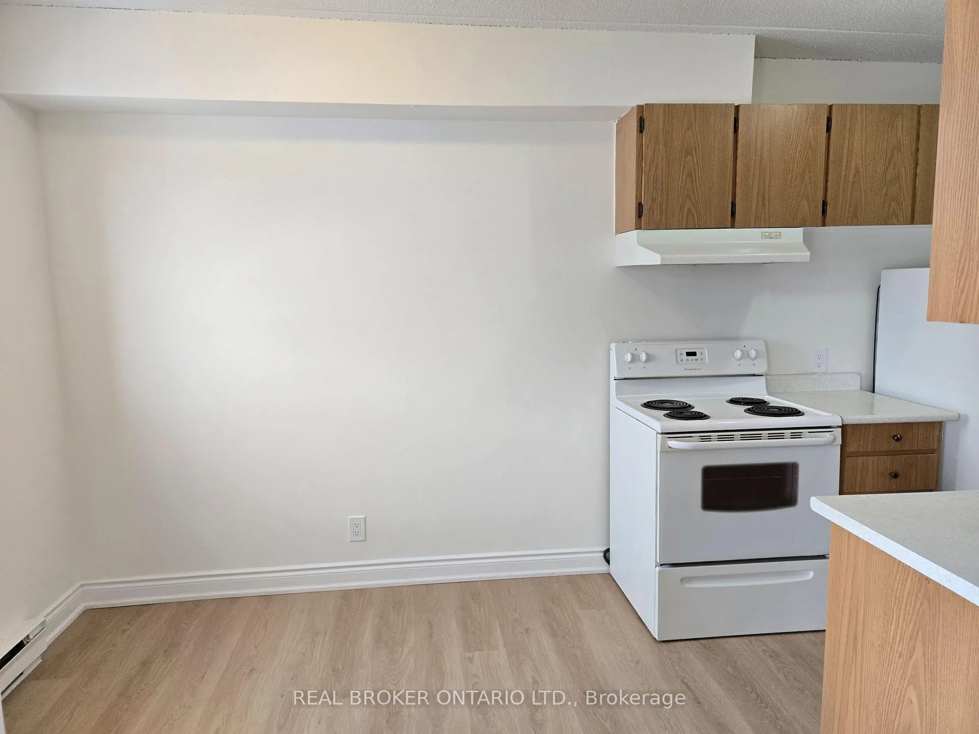 Photo 3 of Unit Apt #20, 15 Wellington Rd 124, Erin — HOMEH