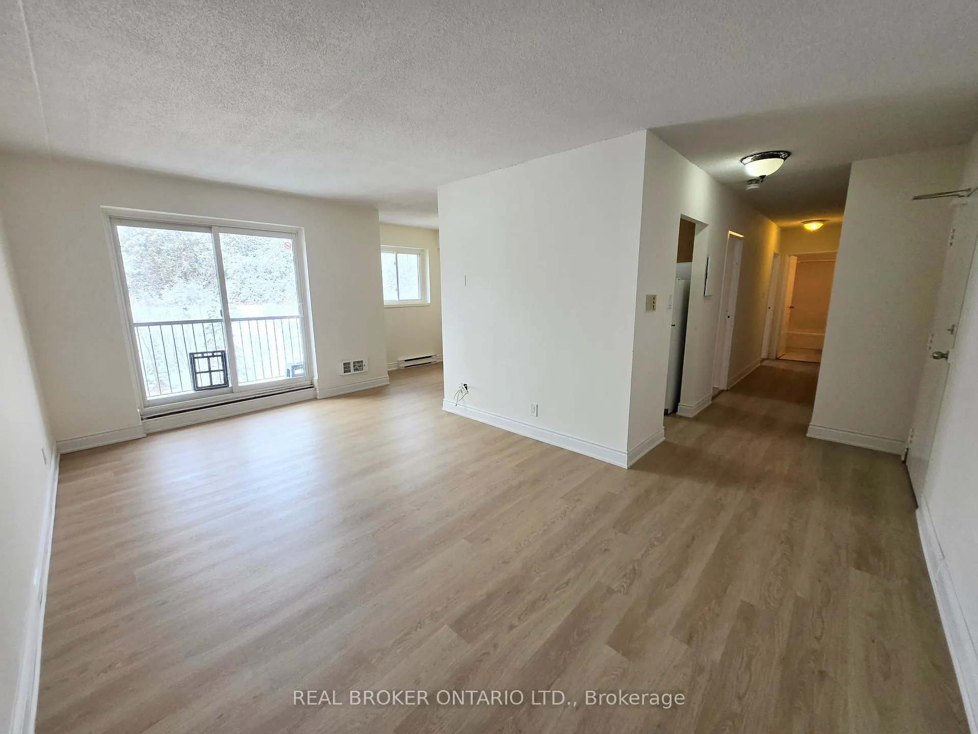 Photo 4 of Unit Apt #20, 15 Wellington Rd 124, Erin — HOMEH