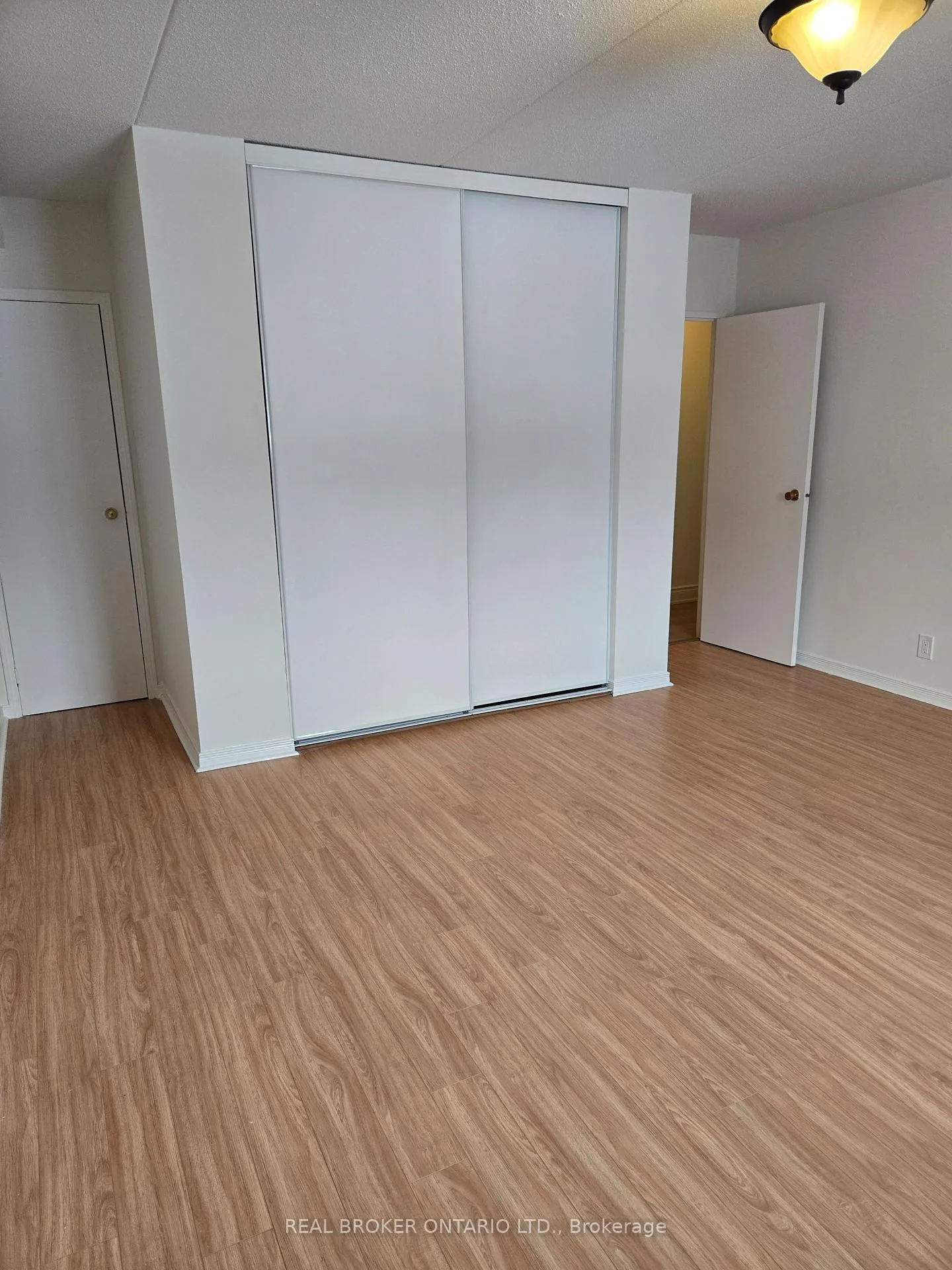 Photo 8 of Unit Apt #20, 15 Wellington Rd 124, Erin — HOMEH