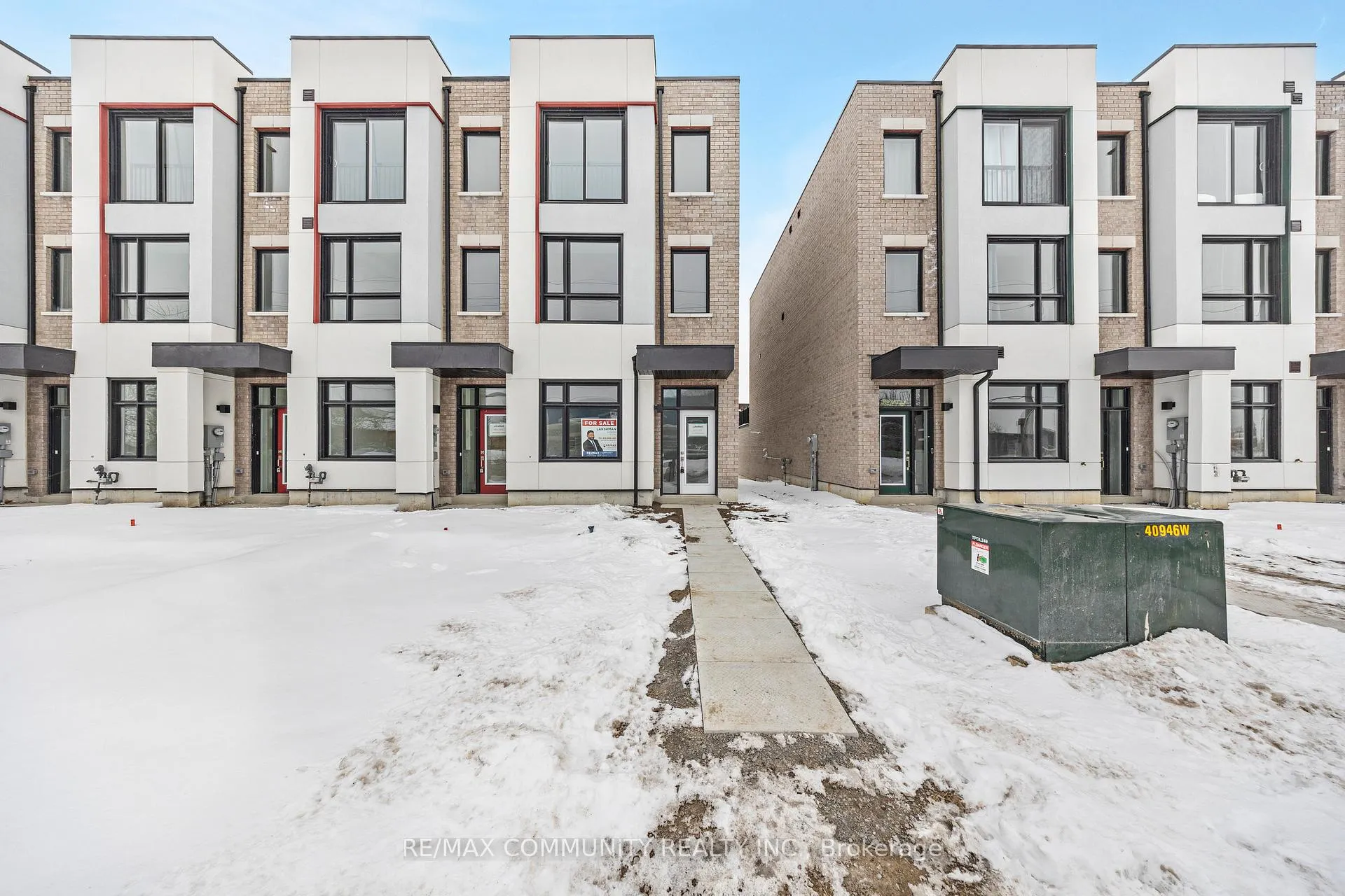 Photo 1 of 211 Monarch Avenue, Ajax, South West — HOMEH