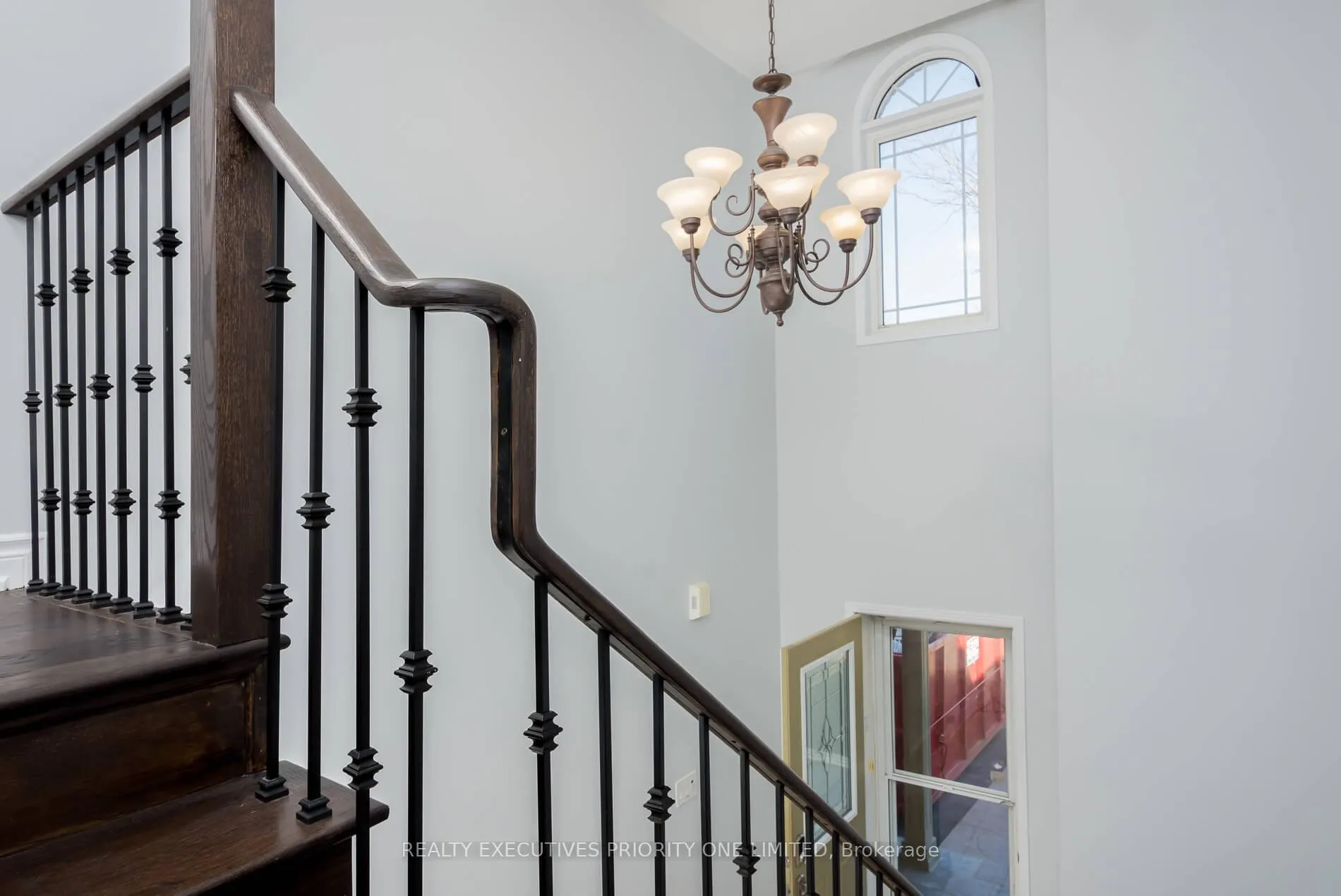 Photo 13 of 82 Blackthorn Drive, Vaughan, Maple — HOMEH